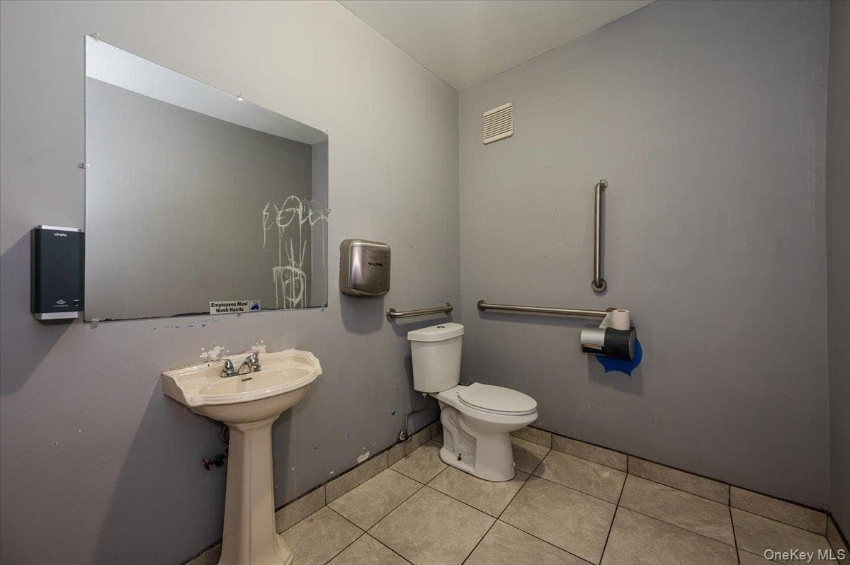 204 Ashburton Avenue thumbnail 17