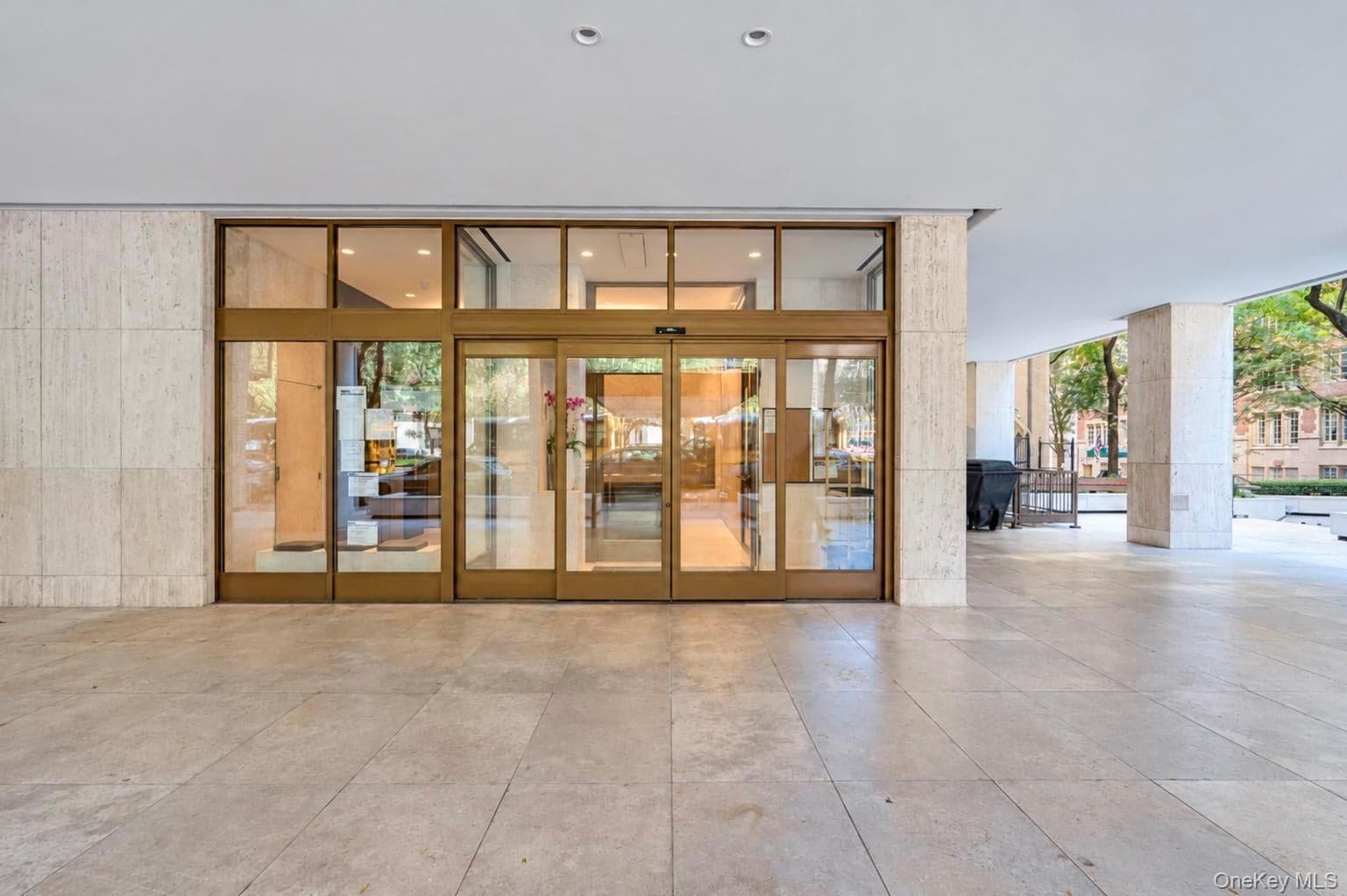 1065 Park Avenue Unit: 19C thumbnail 6