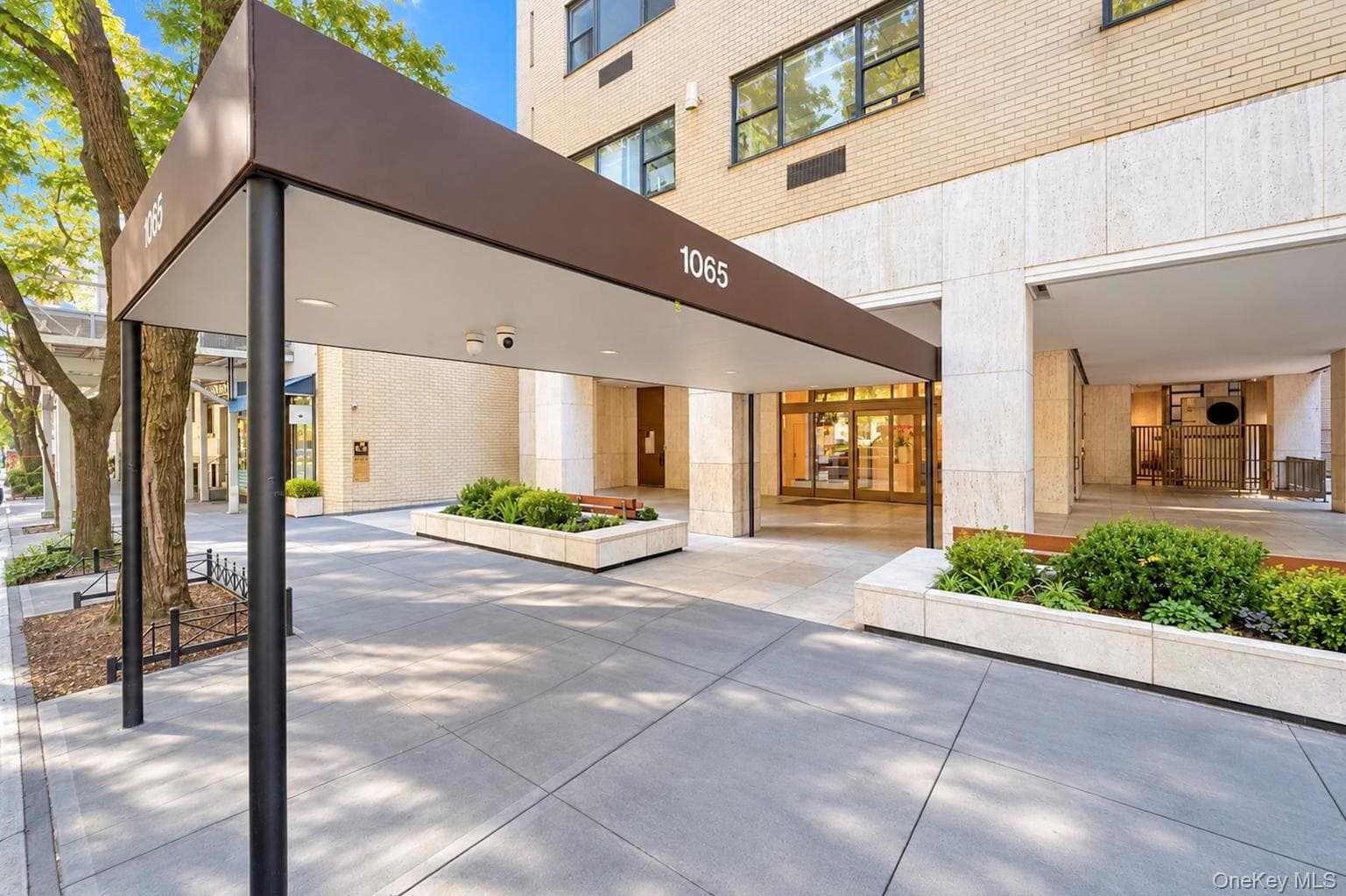 1065 Park Avenue Unit: 19C thumbnail 2