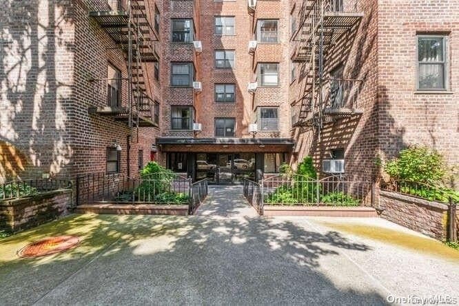 32-20 91st Street Unit: 310 thumbnail 21