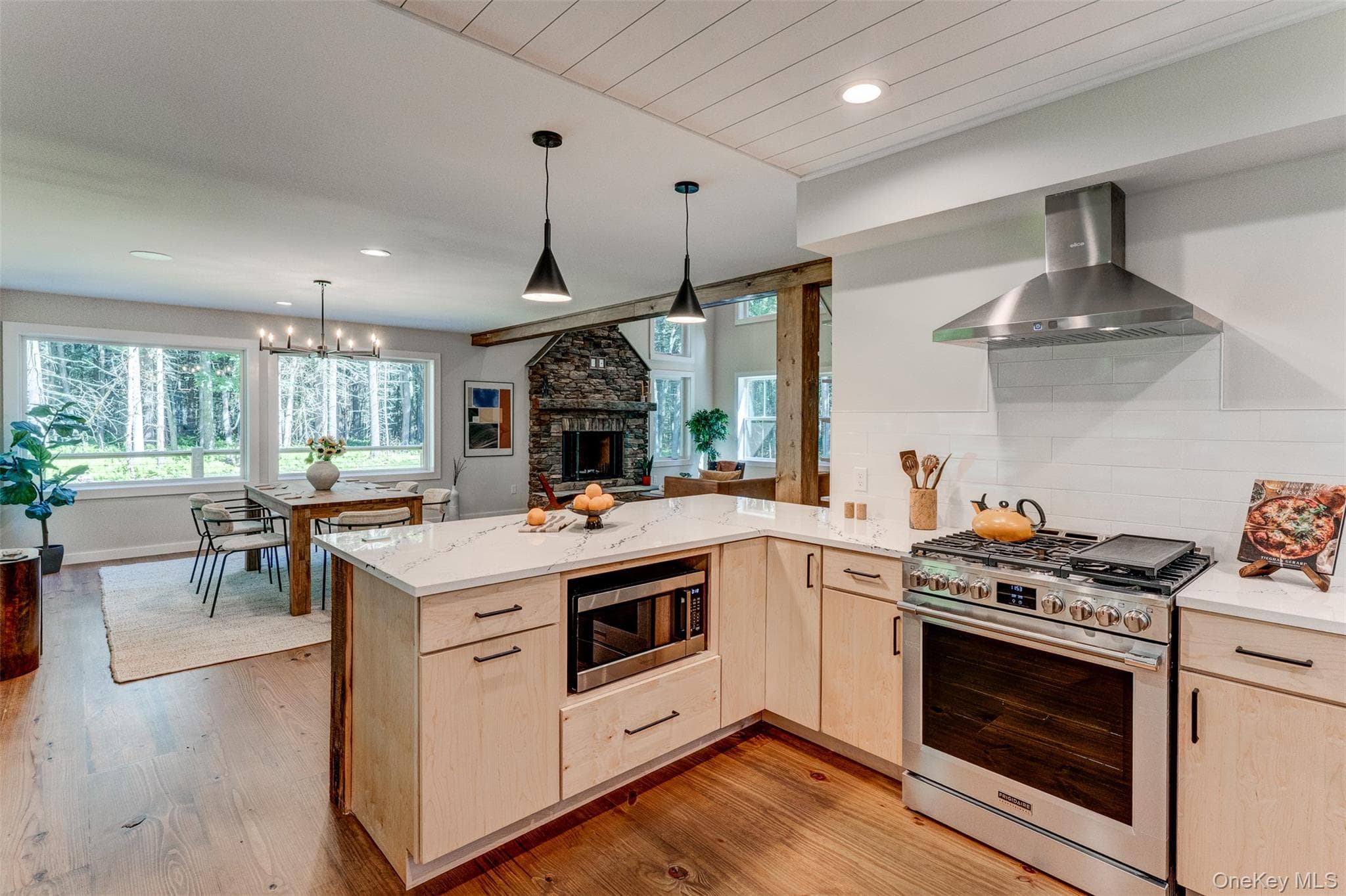 76 Timber Lake Drive thumbnail 18