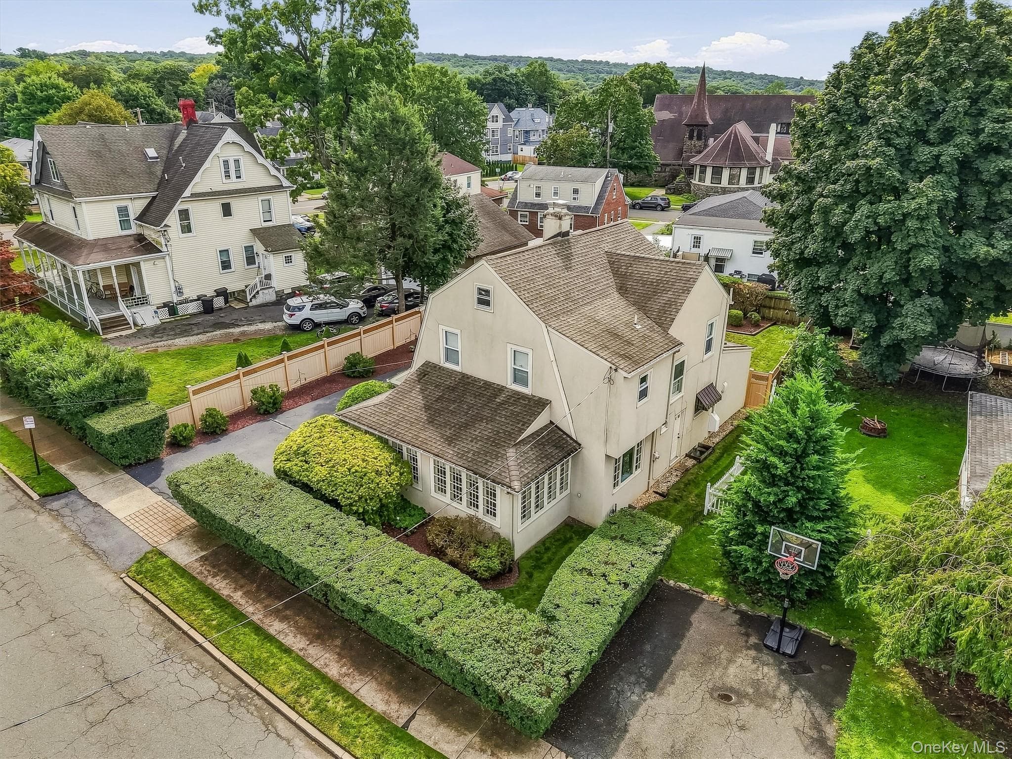 61 E Maple Avenue, Suffern
