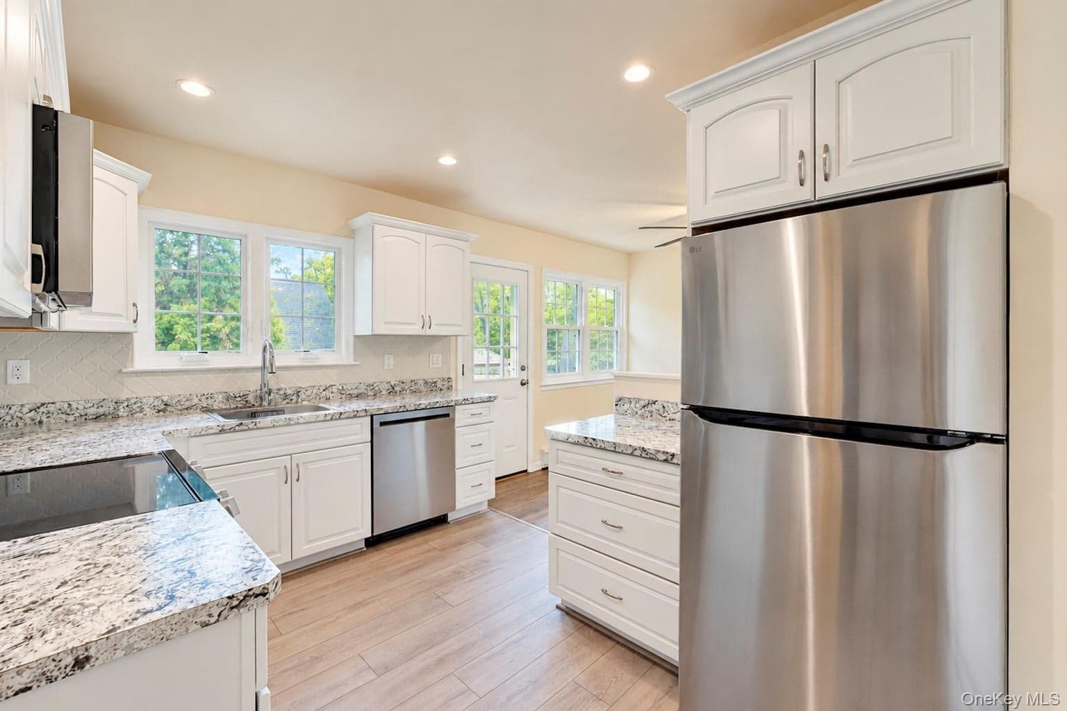 124 Officials Avenue thumbnail 24