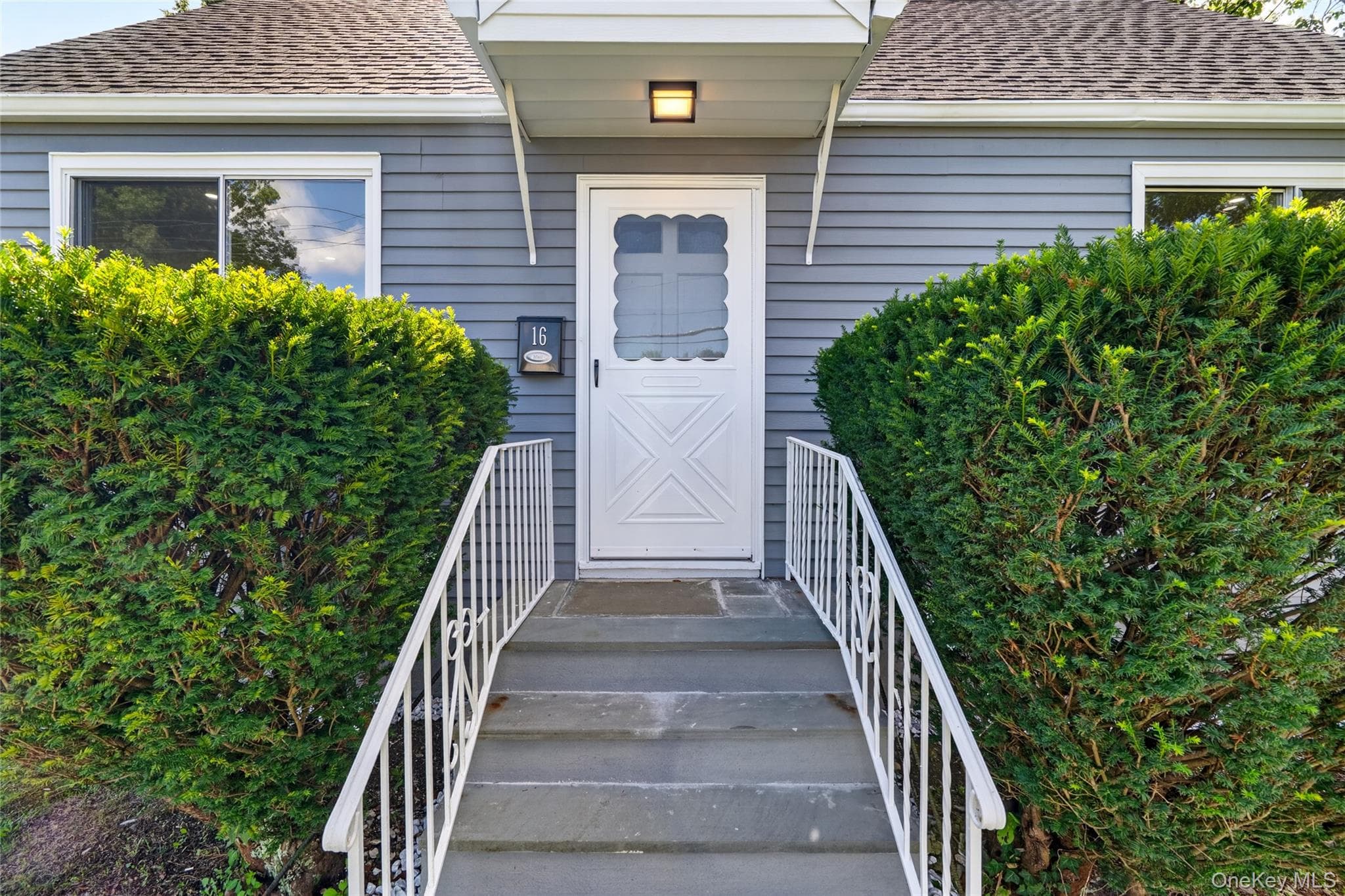 16 Saratoga Road thumbnail 5