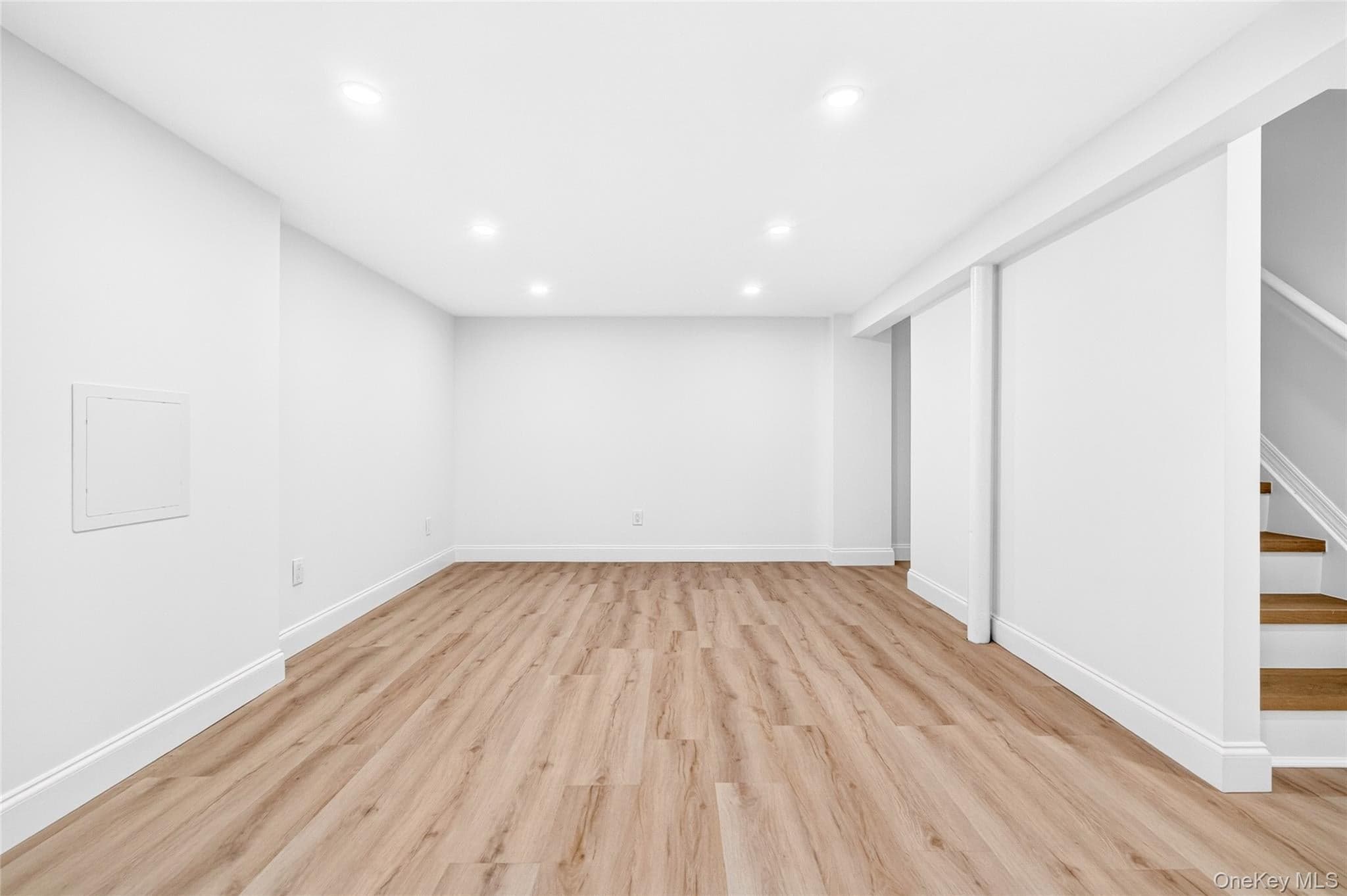 16 Saratoga Road thumbnail 34