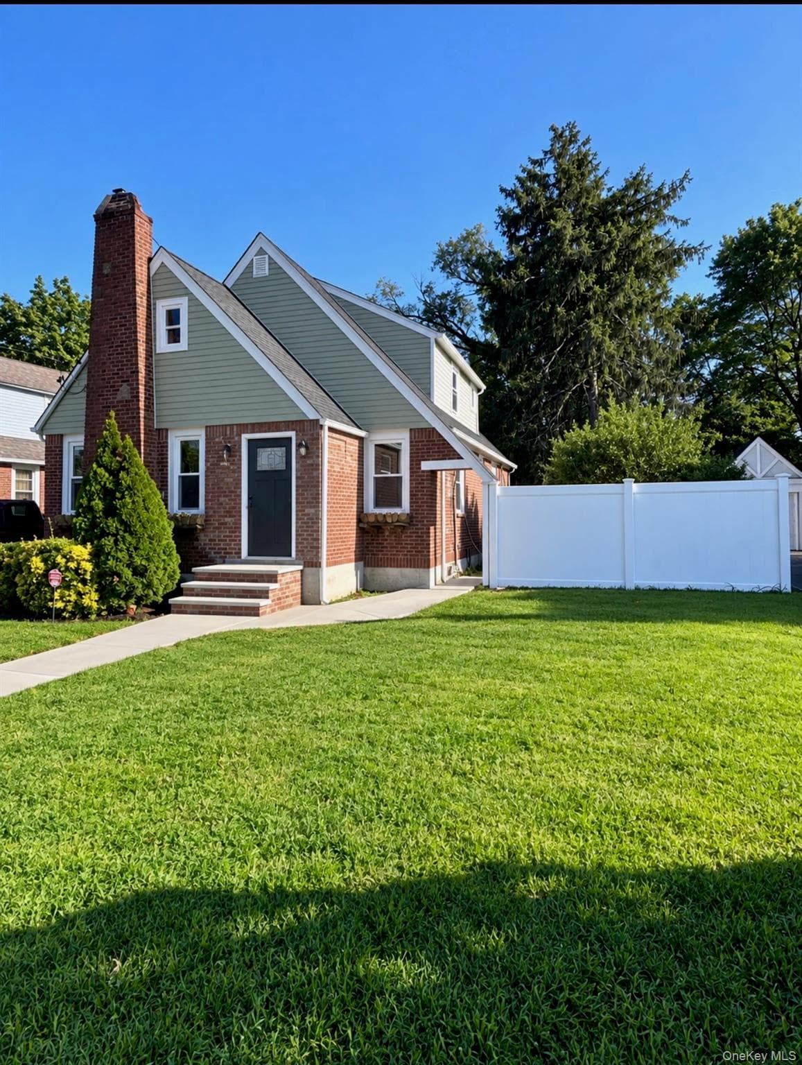 750 Wesley Street thumbnail 3