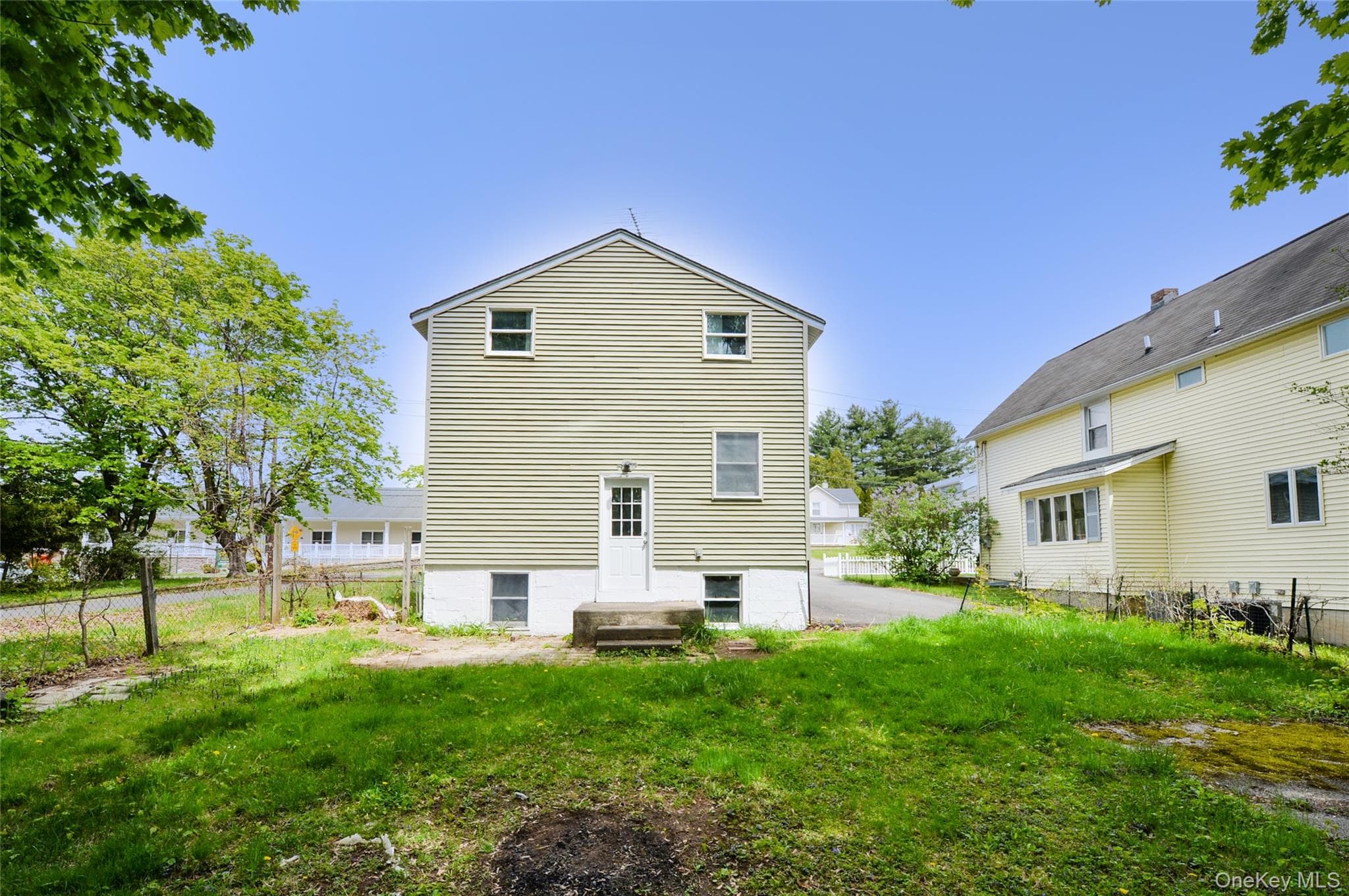7 Pioneer Avenue thumbnail 4