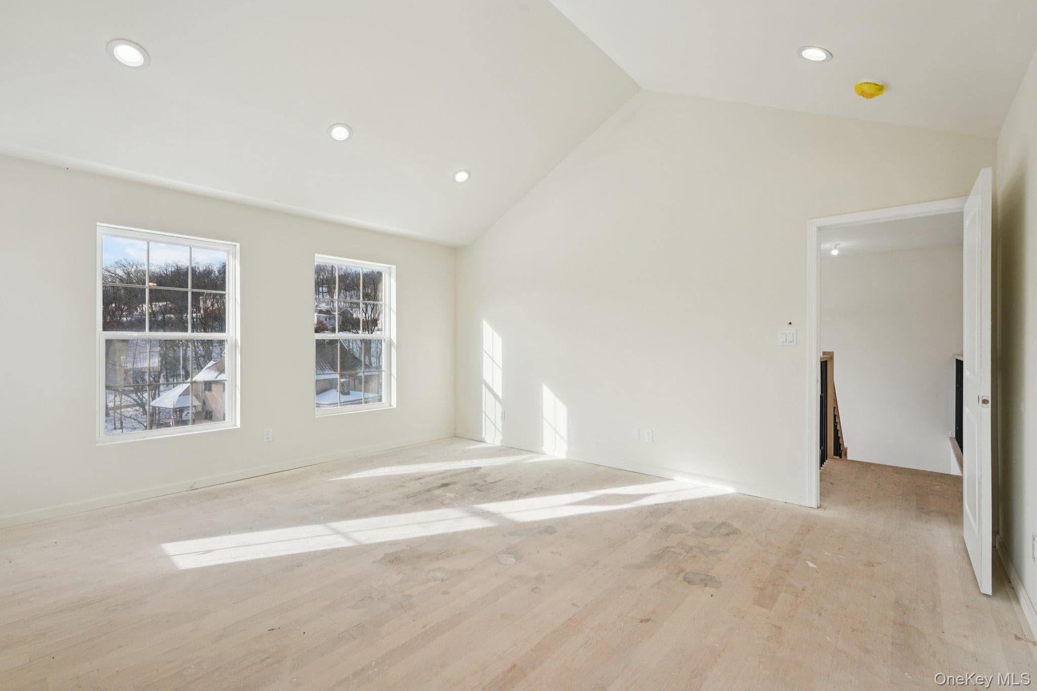 14 Vargas (aka 70 Jessup Ln) Circle thumbnail 35