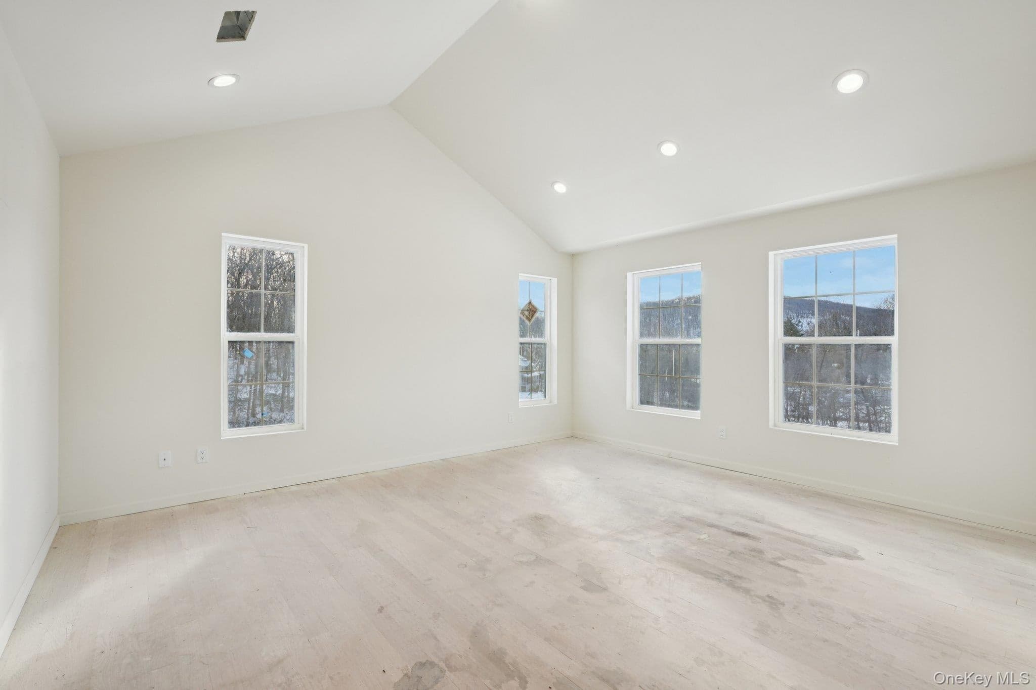 14 Vargas (aka 70 Jessup Ln) Circle thumbnail 34