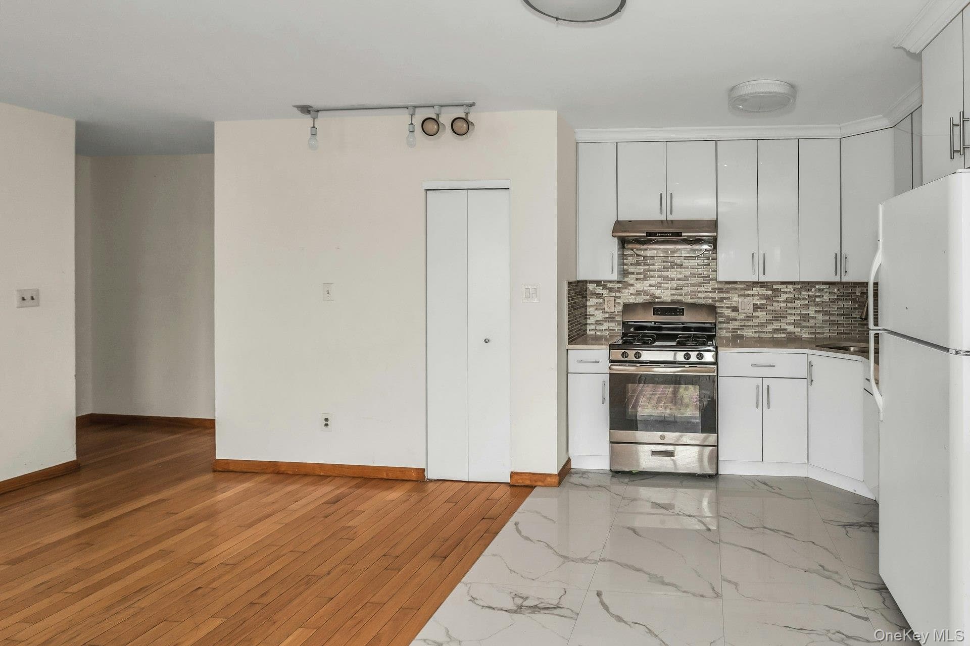 147-45 Barclay Avenue Unit: 5B thumbnail 11