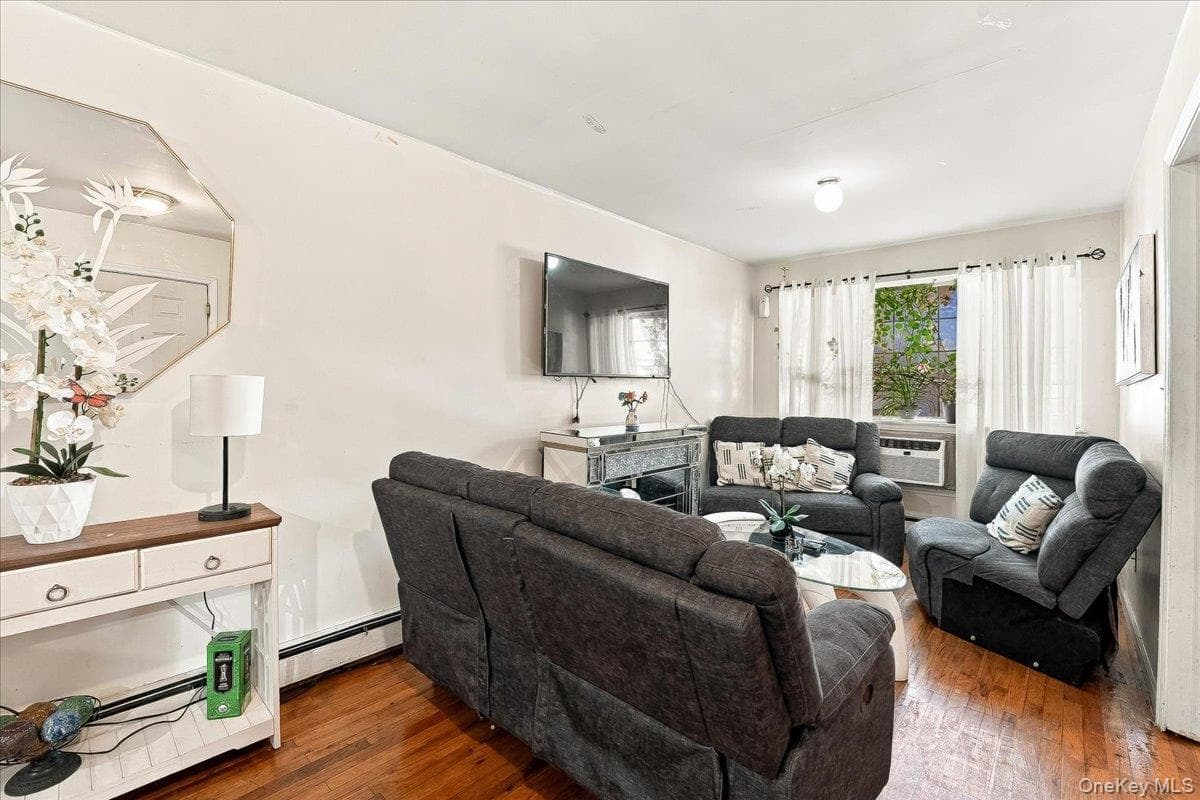 1174 Union Avenue thumbnail 13