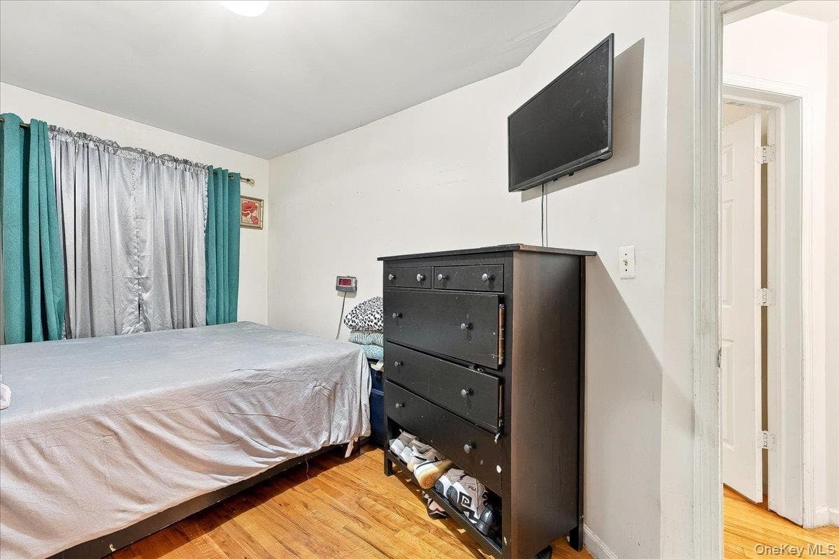 1174 Union Avenue thumbnail 24