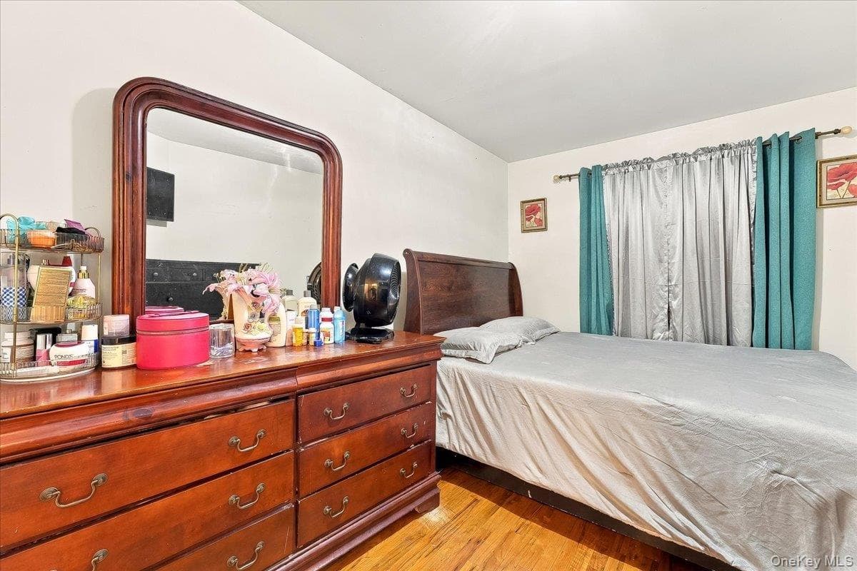 1174 Union Avenue thumbnail 23