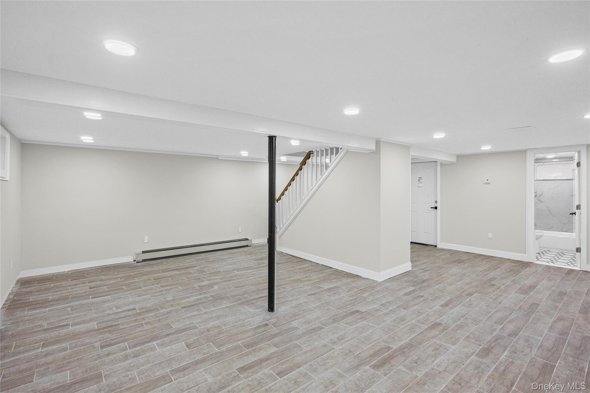 843 Jerusalem Avenue thumbnail 34