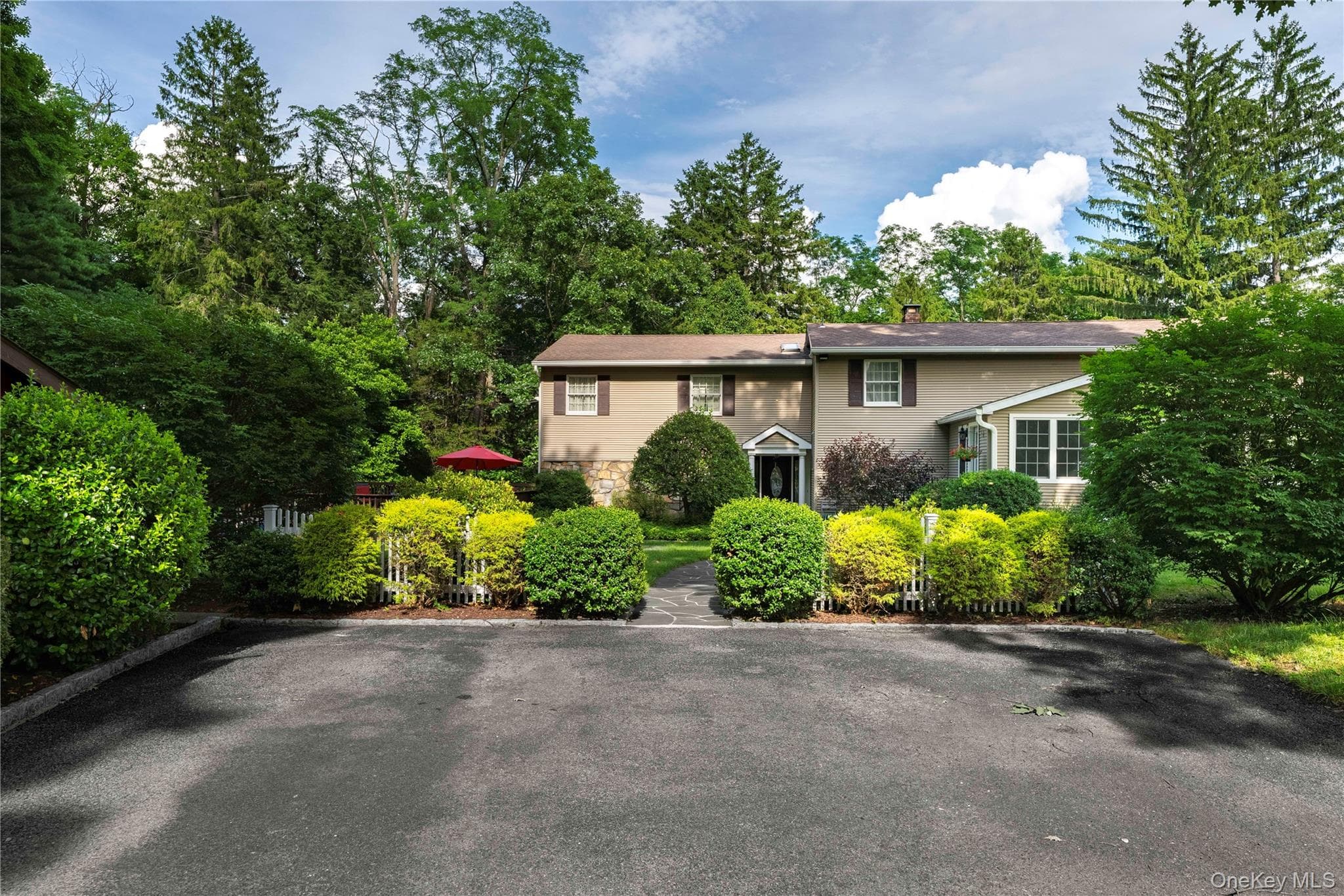 60 Traver Road thumbnail 33