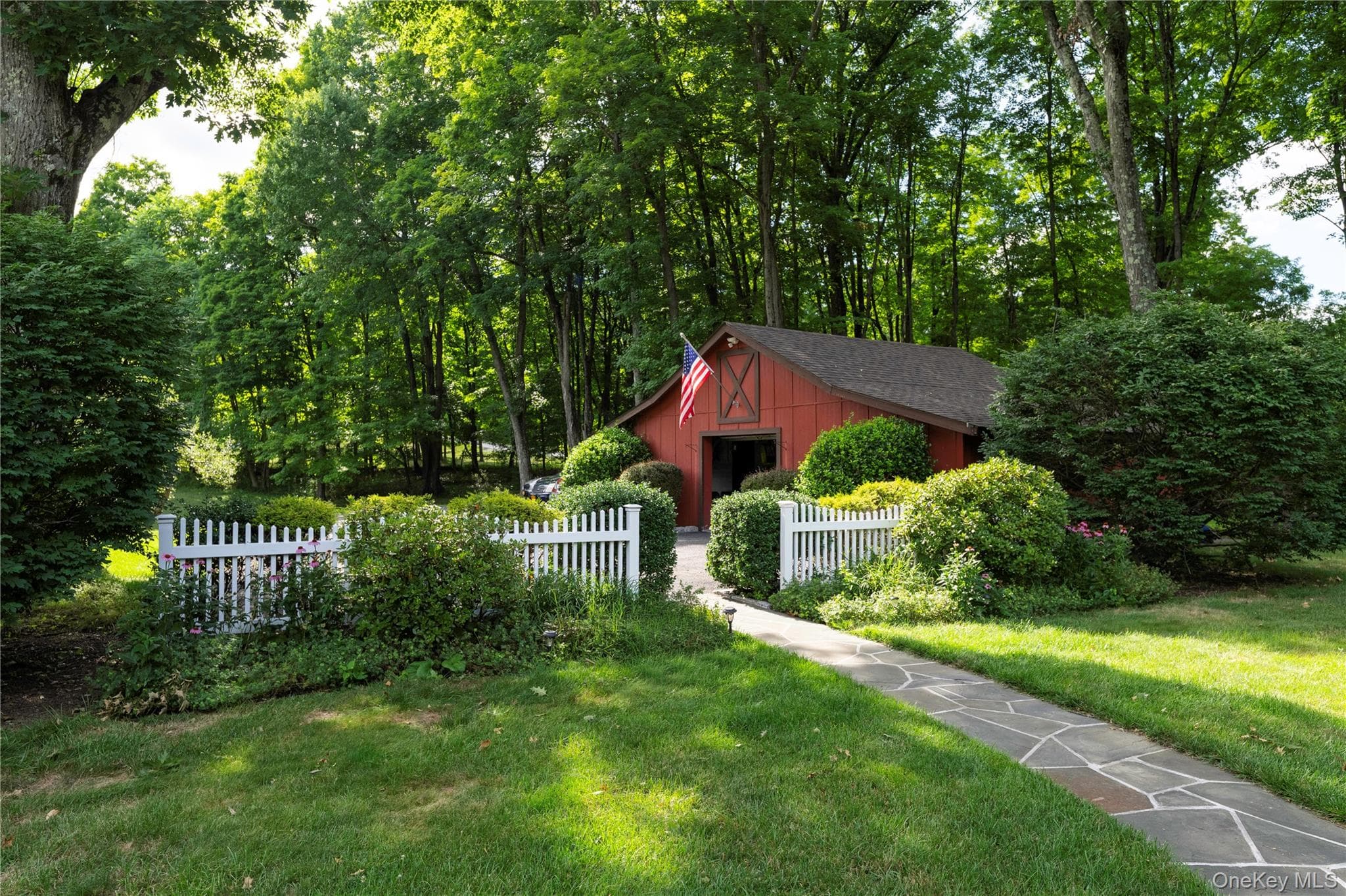 60 Traver Road thumbnail 31