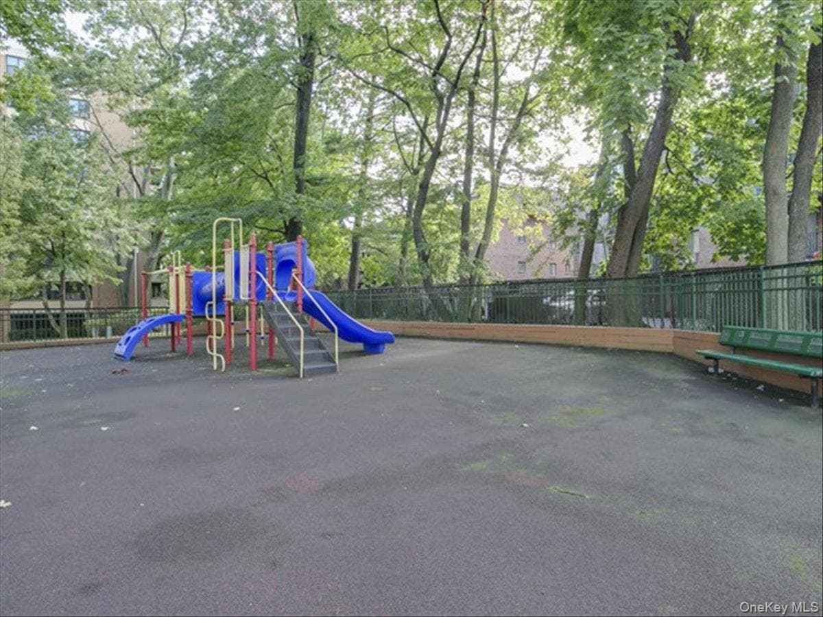 7-24 166th Street Unit: 2D thumbnail 22