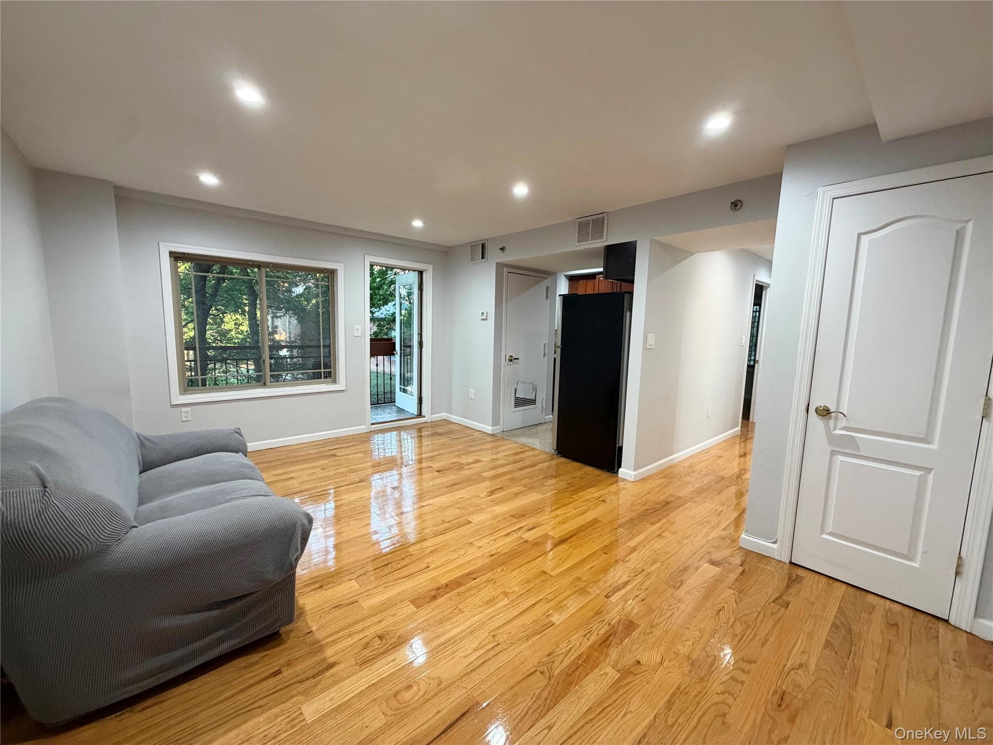 170-12 Highland Avenue Unit: 304 thumbnail 3