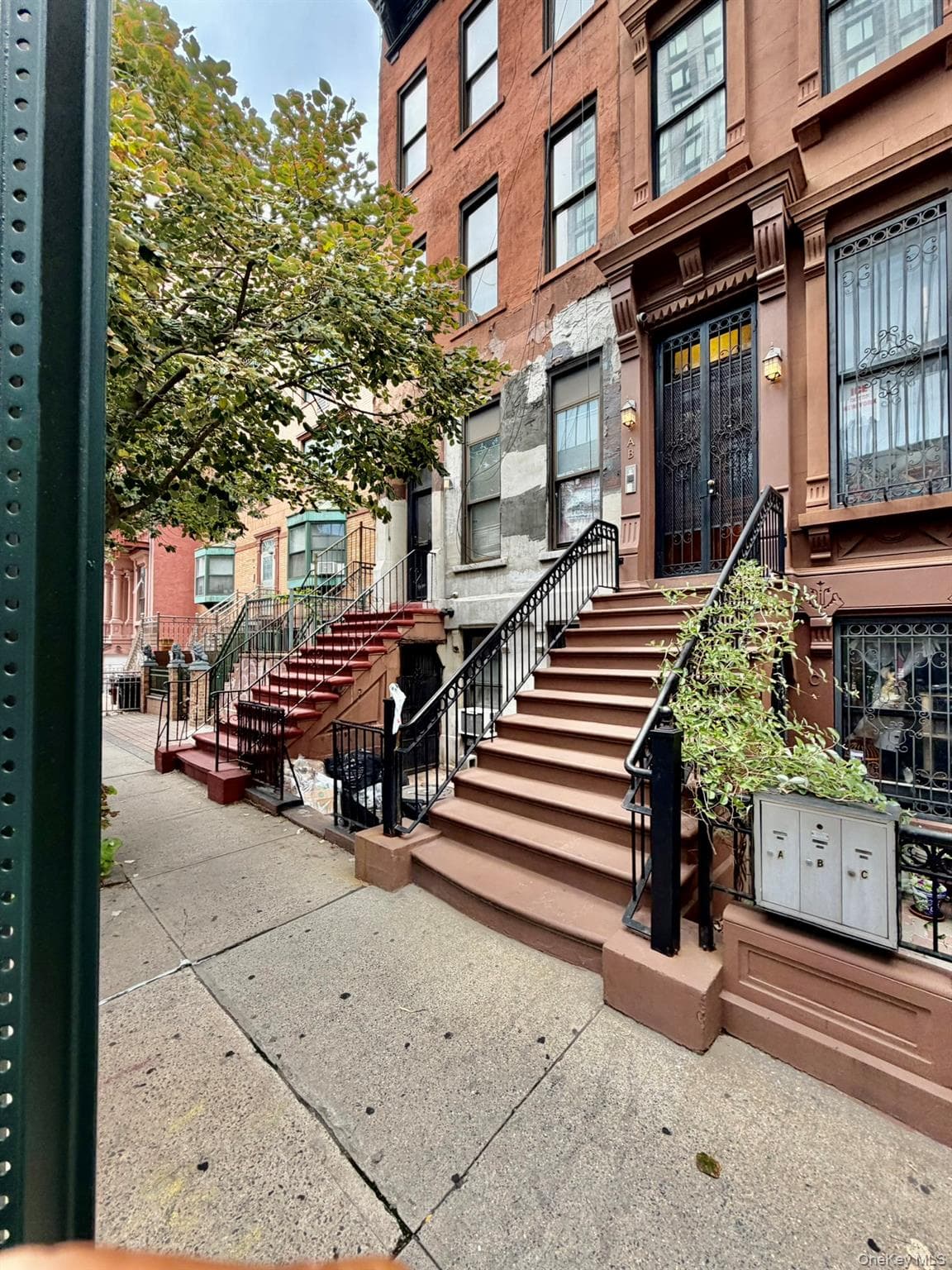 127 W 126th Street thumbnail 3