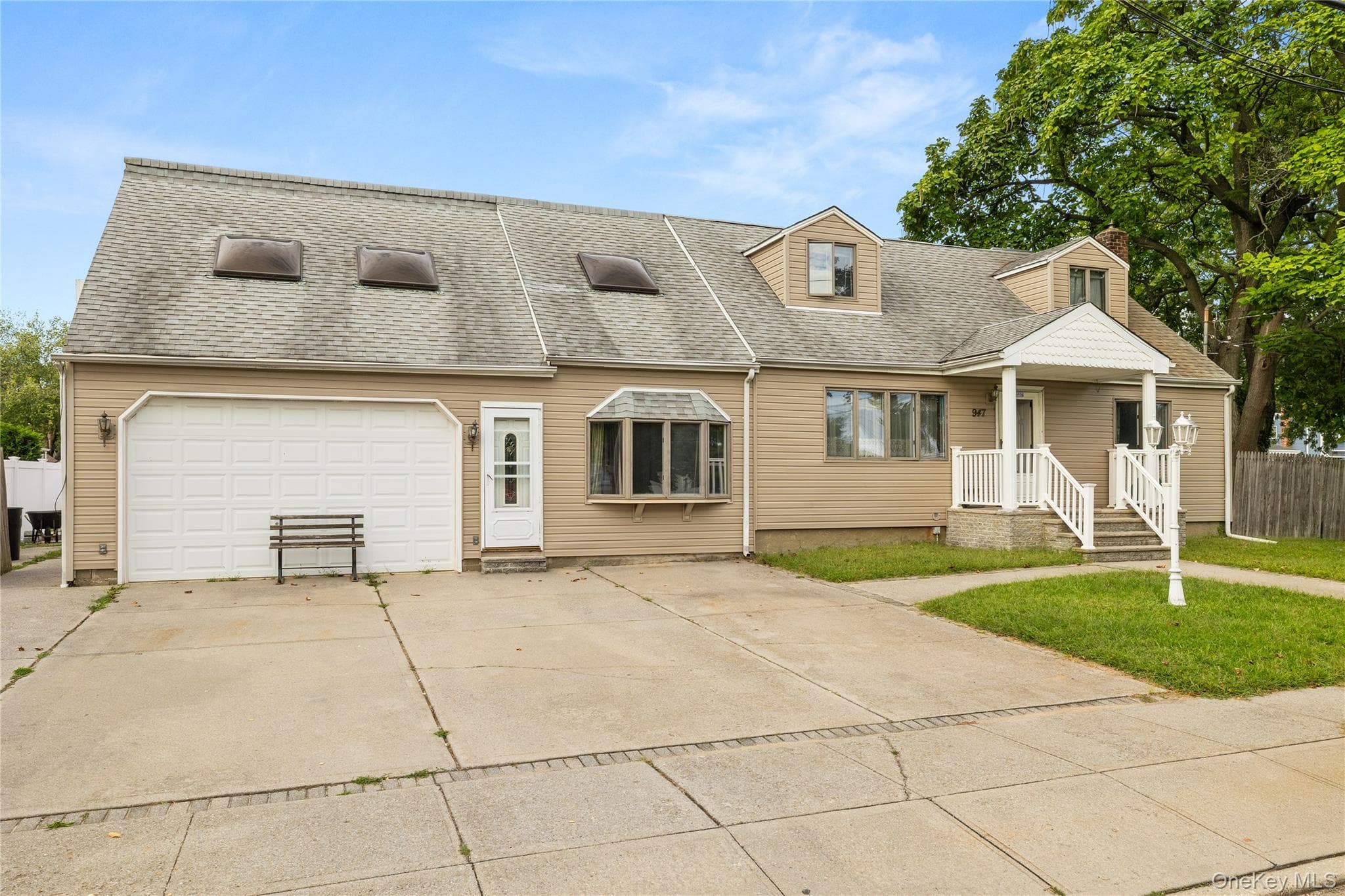 947 N Park Avenue thumbnail 2