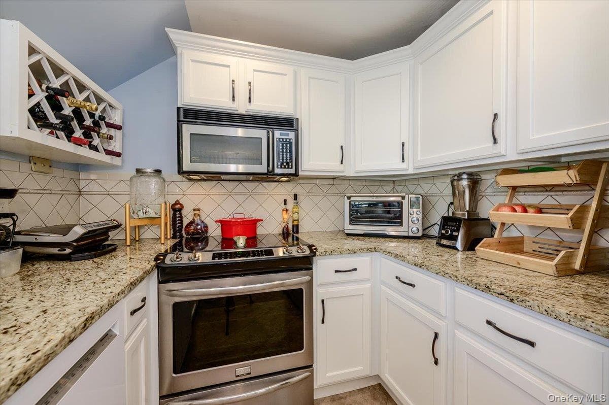 543 W Broadway Unit: A thumbnail 12