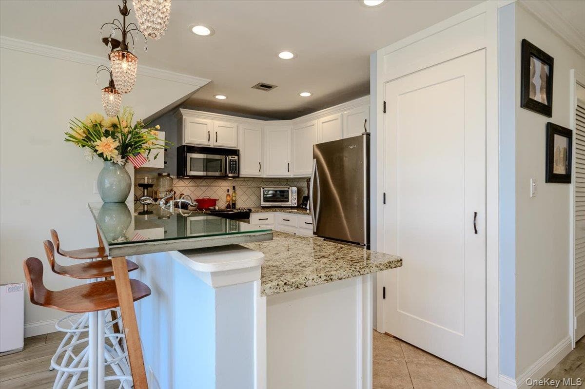 543 W Broadway Unit: A thumbnail 10
