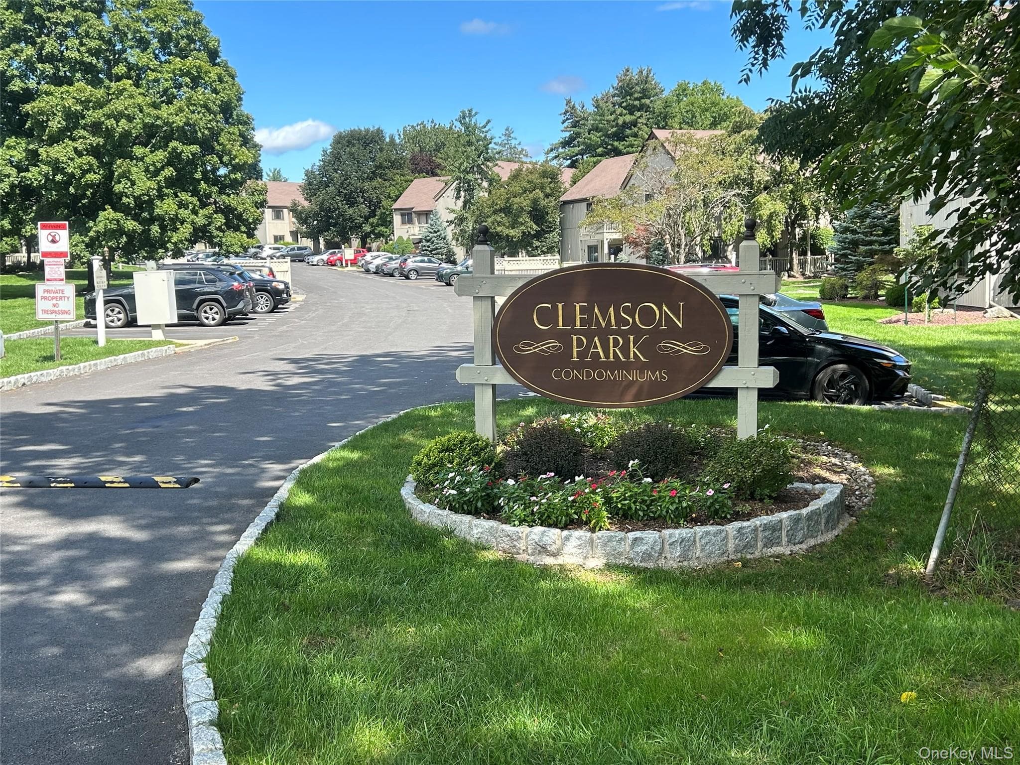 63 Sycamore Drive Unit: 63 thumbnail 2