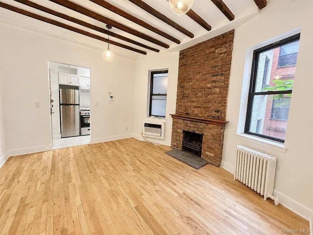 46 W 65th Street Unit: 3D thumbnail 2