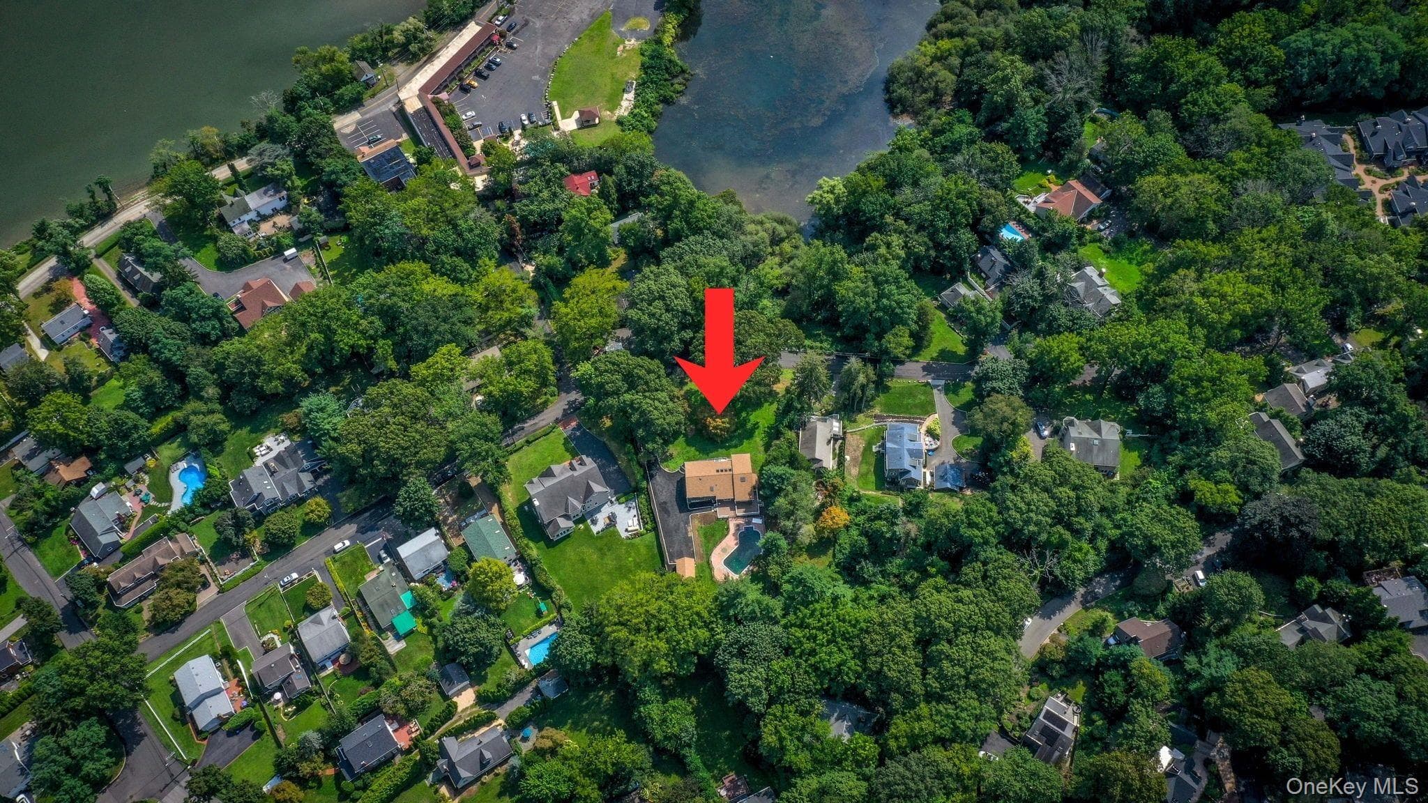 40 Lakeside Drive thumbnail 43