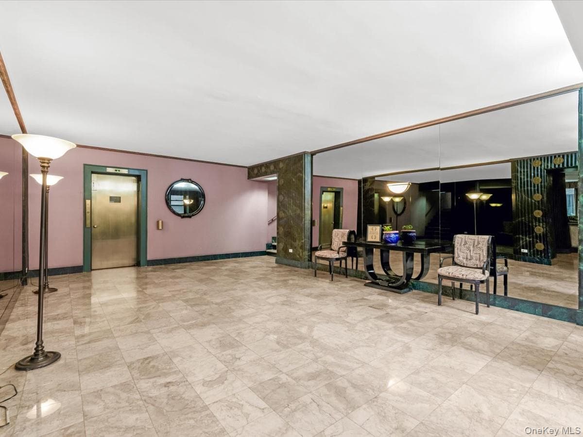 69-10 Yellowstone Boulevard Unit: 202 thumbnail 5
