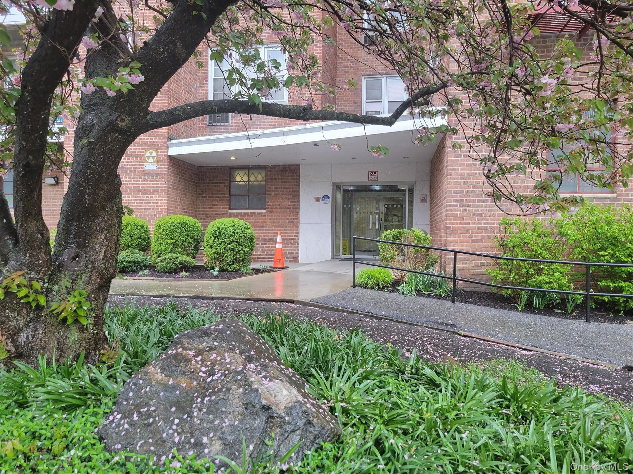 245 Rumsey Road Unit: 7B, Yonkers