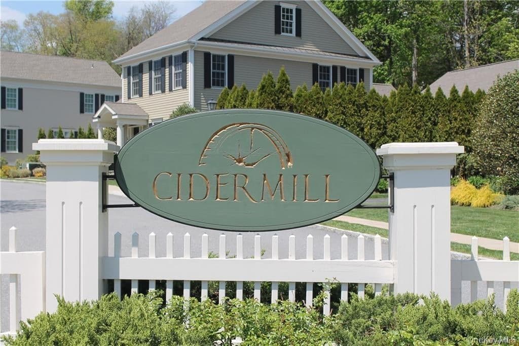 3 Cider Mill Circle thumbnail 40