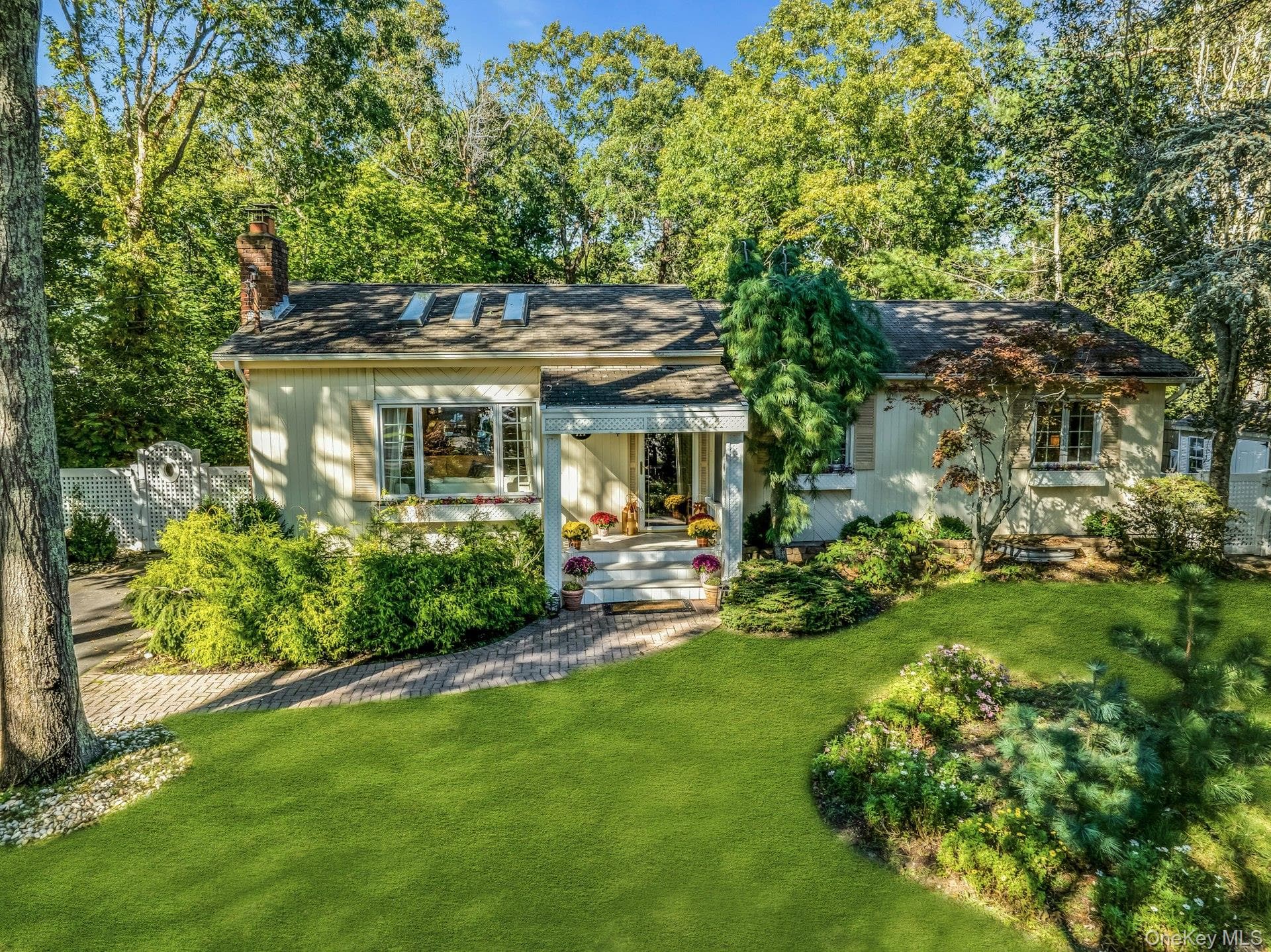 111 Bay Avenue, Hampton Bays