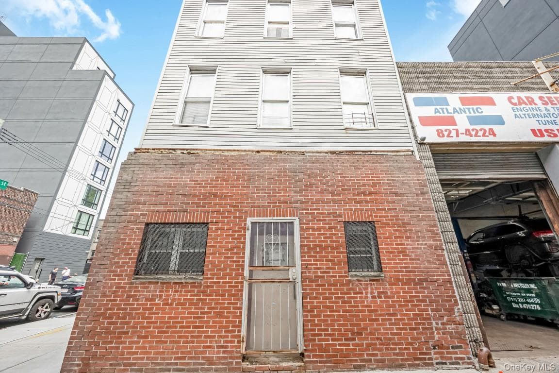 2693 Fulton Street thumbnail 4