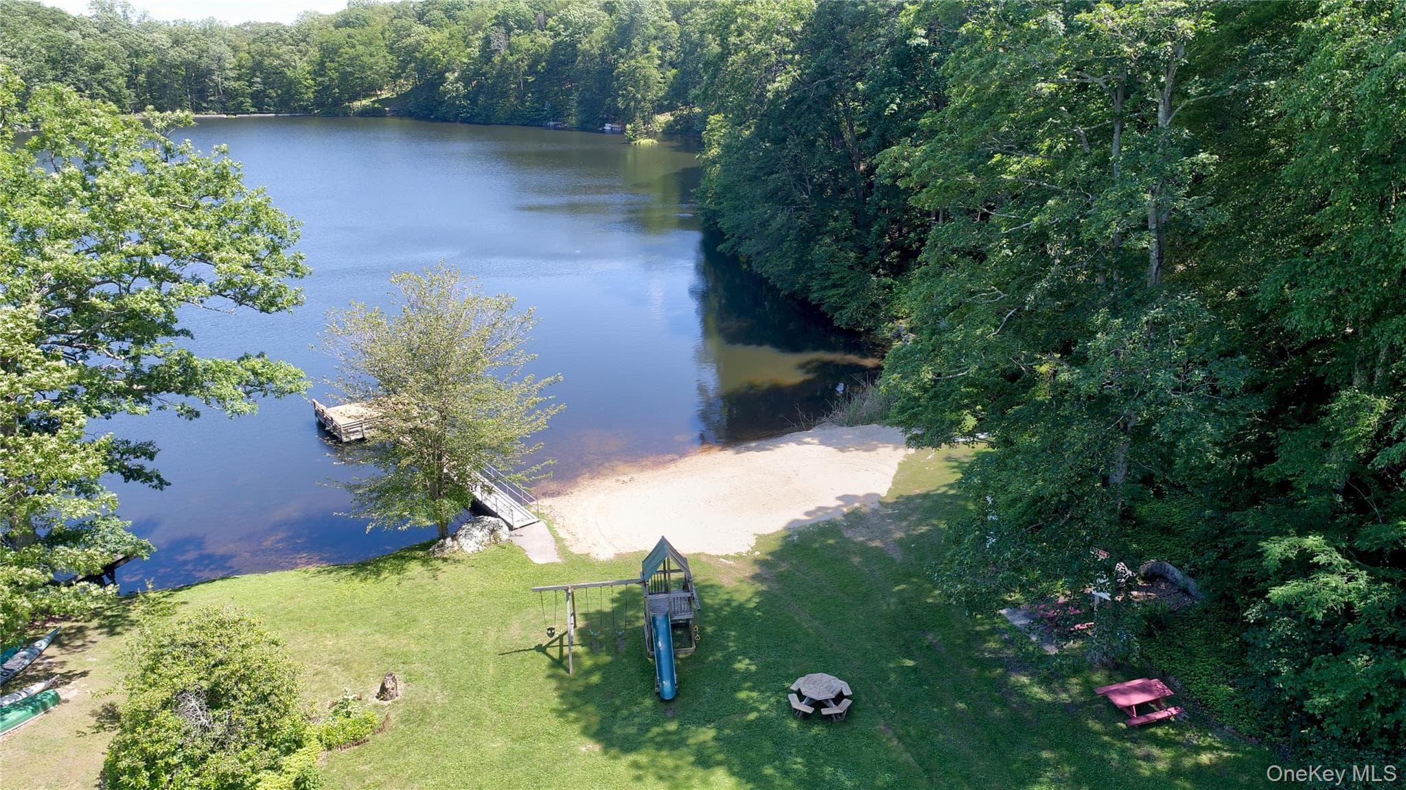 Lakeview Drive thumbnail 5