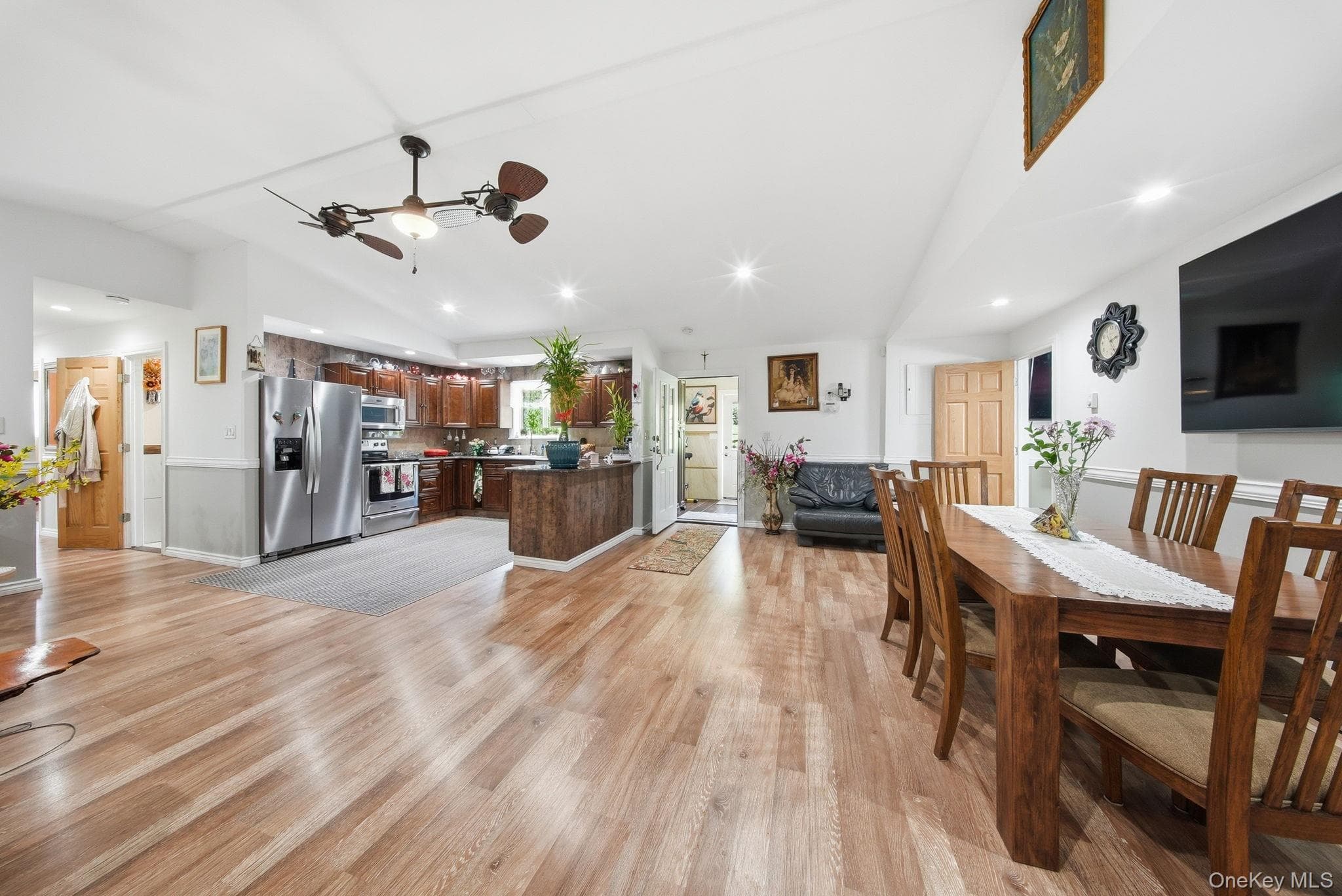 143 S Maplewood Road thumbnail 14