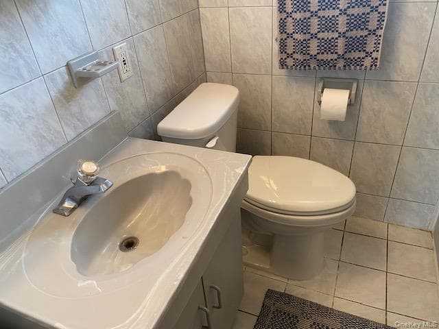 245-70 77th Crescent Unit: C1&2 thumbnail 18