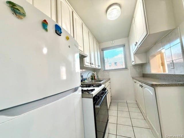 69-29 218th Street Unit: Lower, Bayside