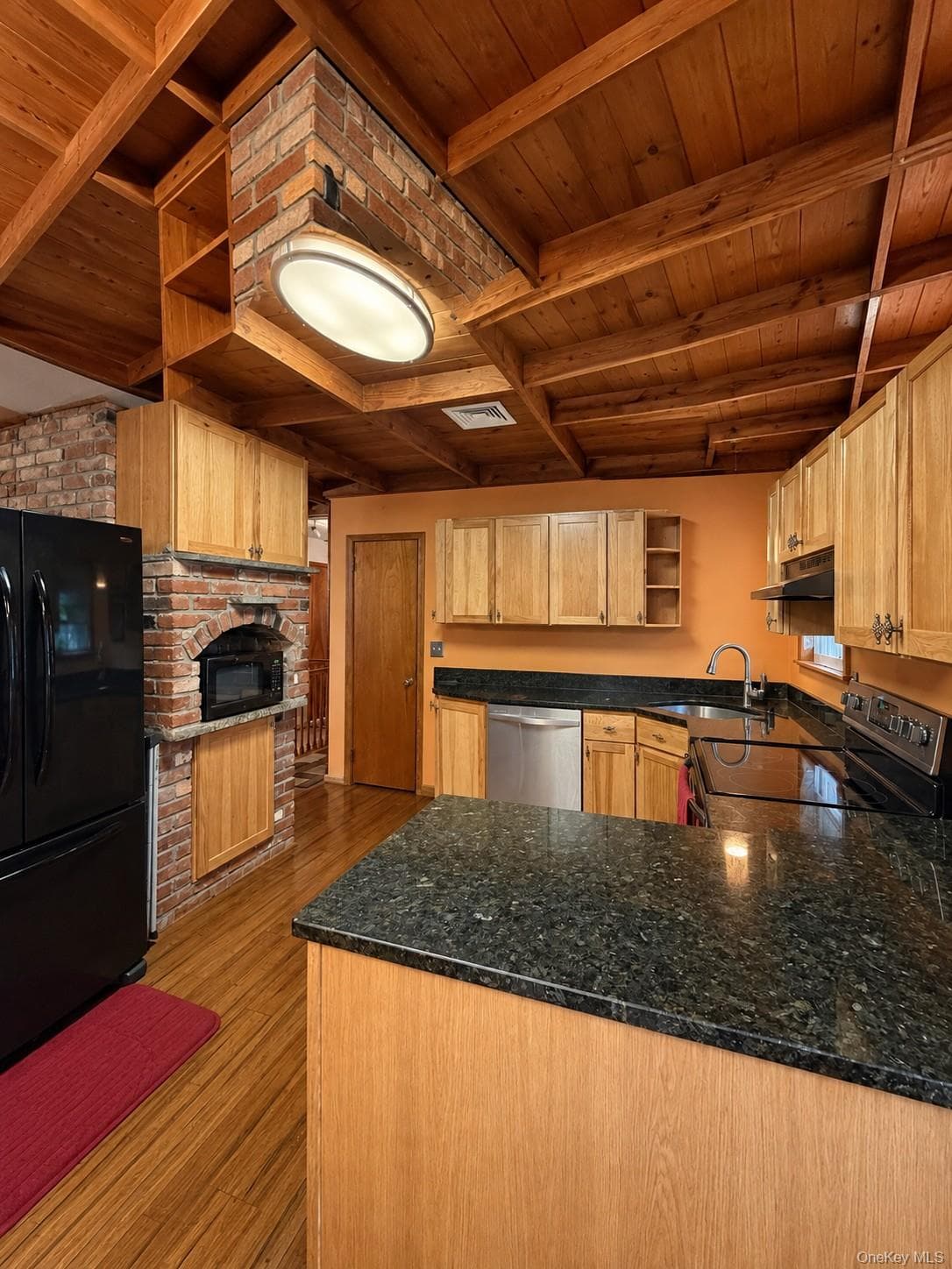 56 Columbia Drive thumbnail 19