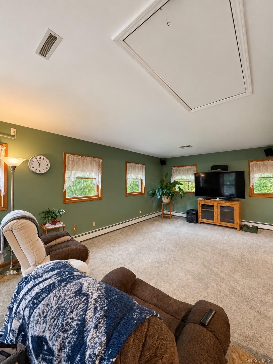 56 Columbia Drive thumbnail 25