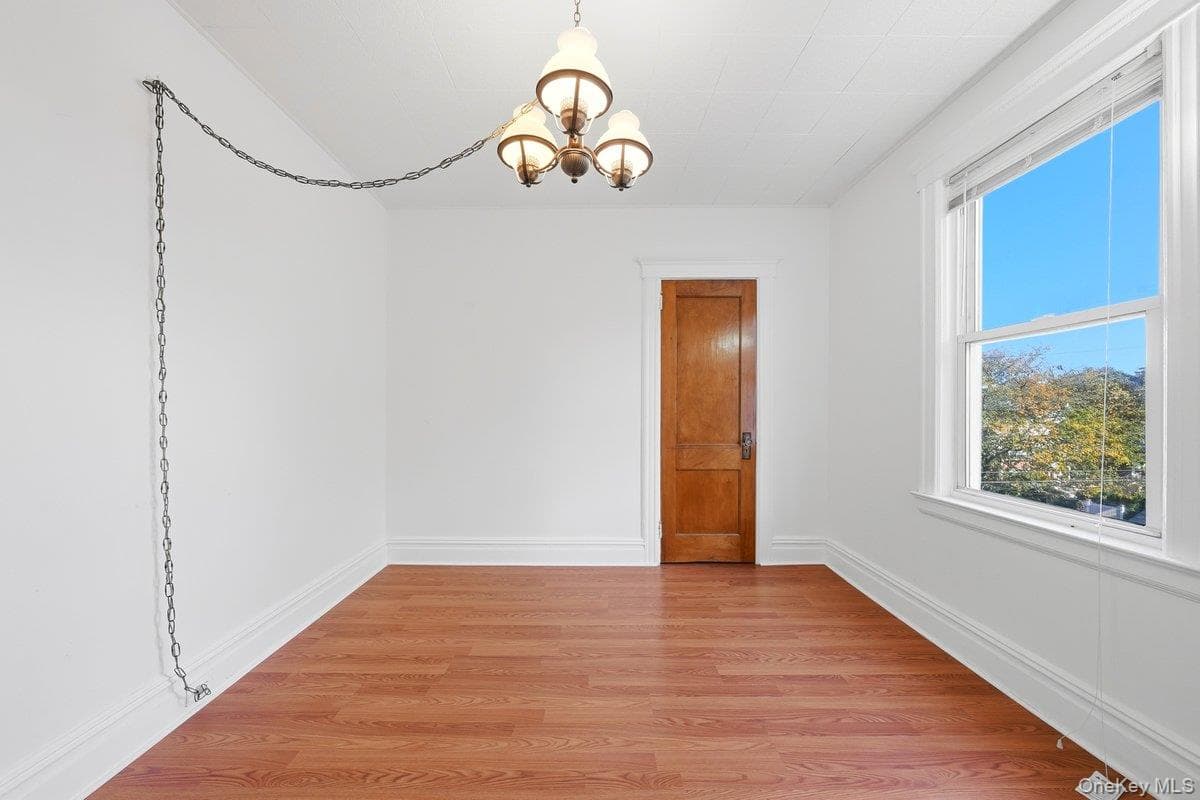 158 Hillside Avenue thumbnail 20