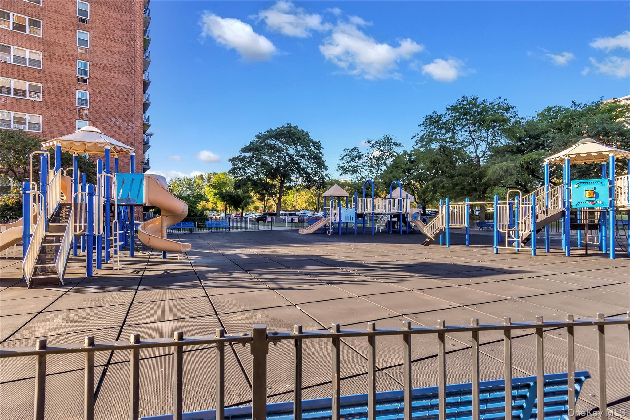 880 Boynton Avenue Unit: 1E thumbnail 24