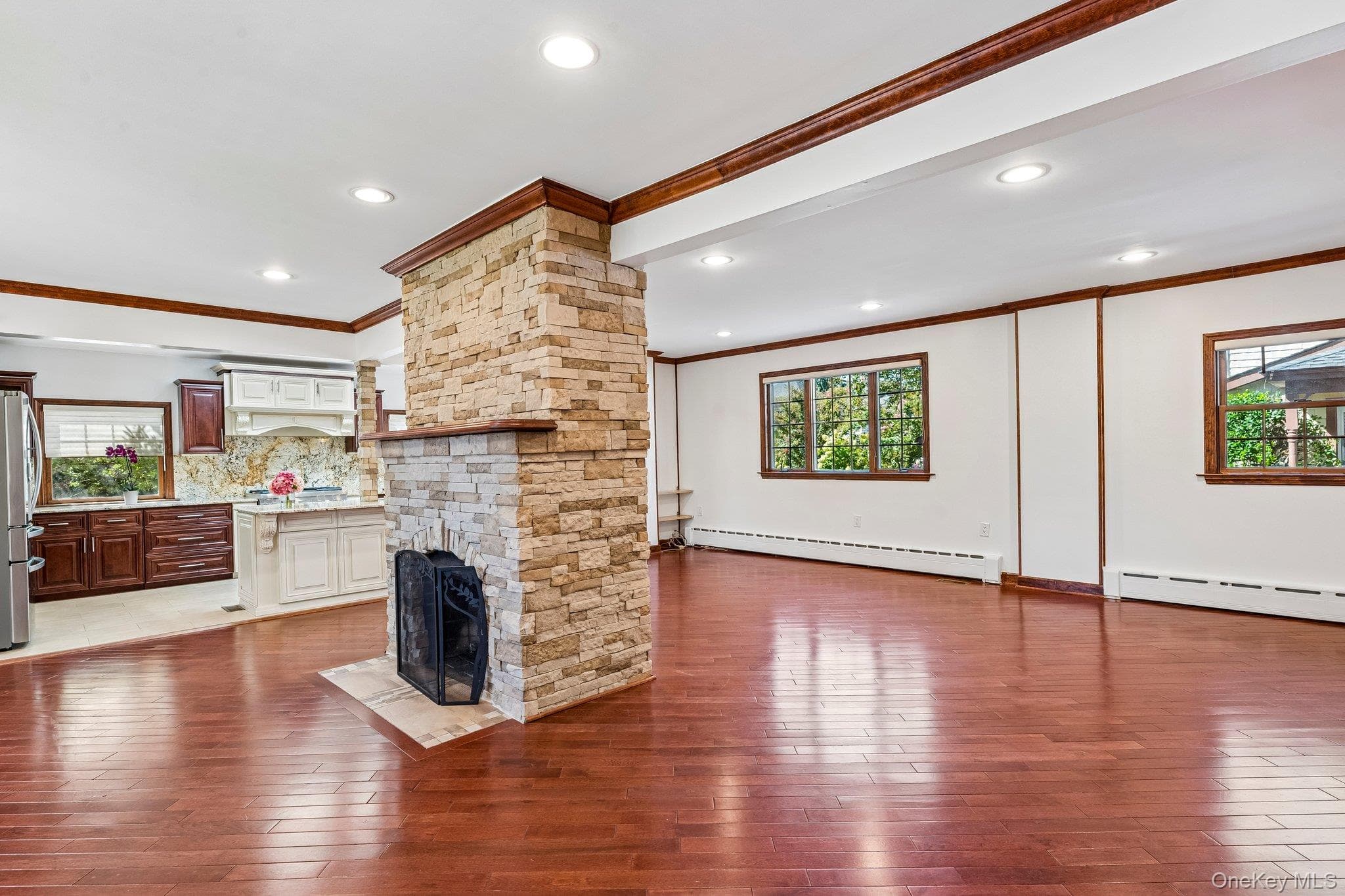 77 Jefferson Avenue thumbnail 14
