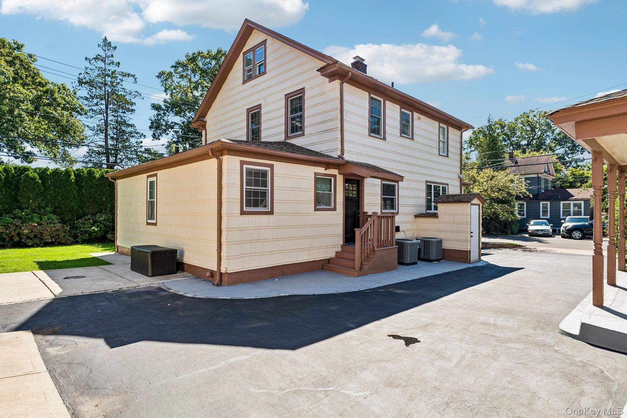 77 Jefferson Avenue thumbnail 4
