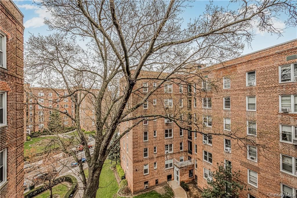 5610 Netherland Avenue Unit: 5G thumbnail 11