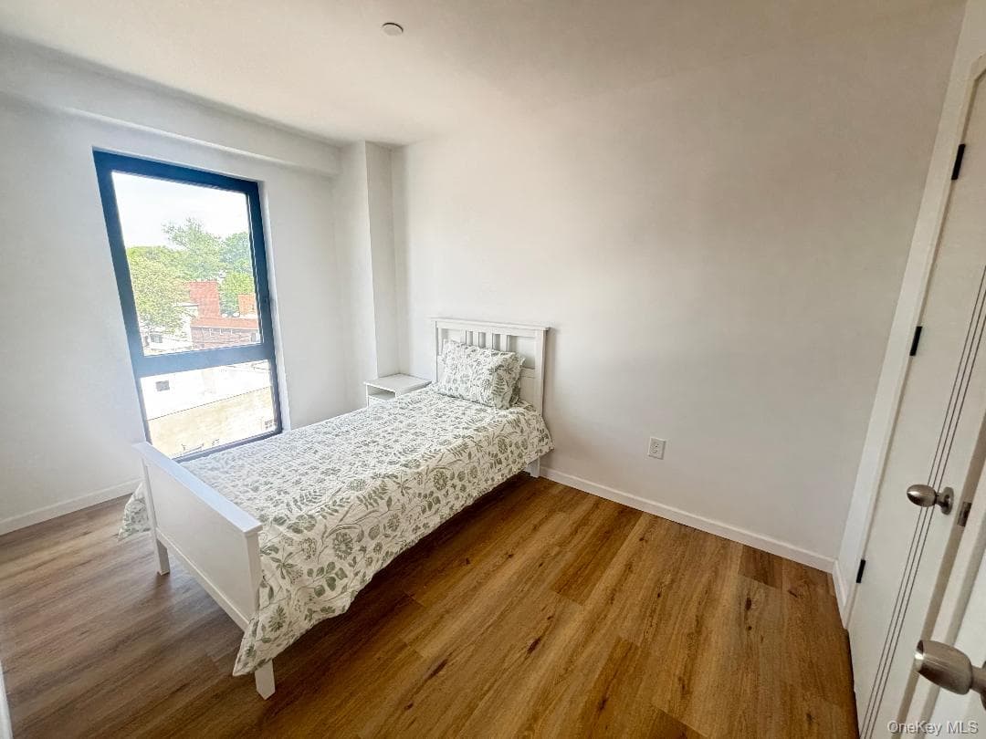 70-25 Queens Boulevard Unit: 6H thumbnail 3