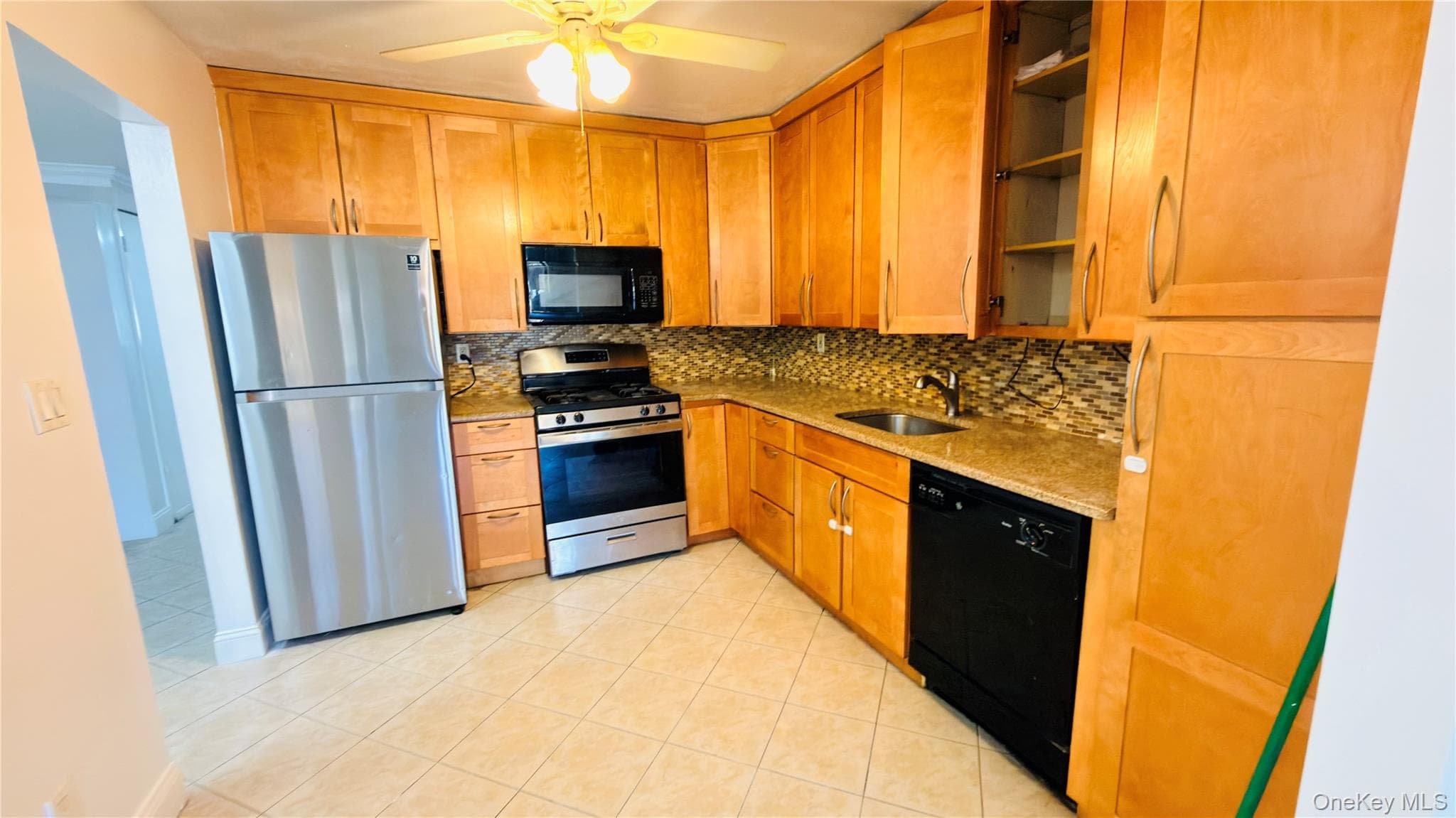 12135 5th Avenue Unit: 3 thumbnail 3