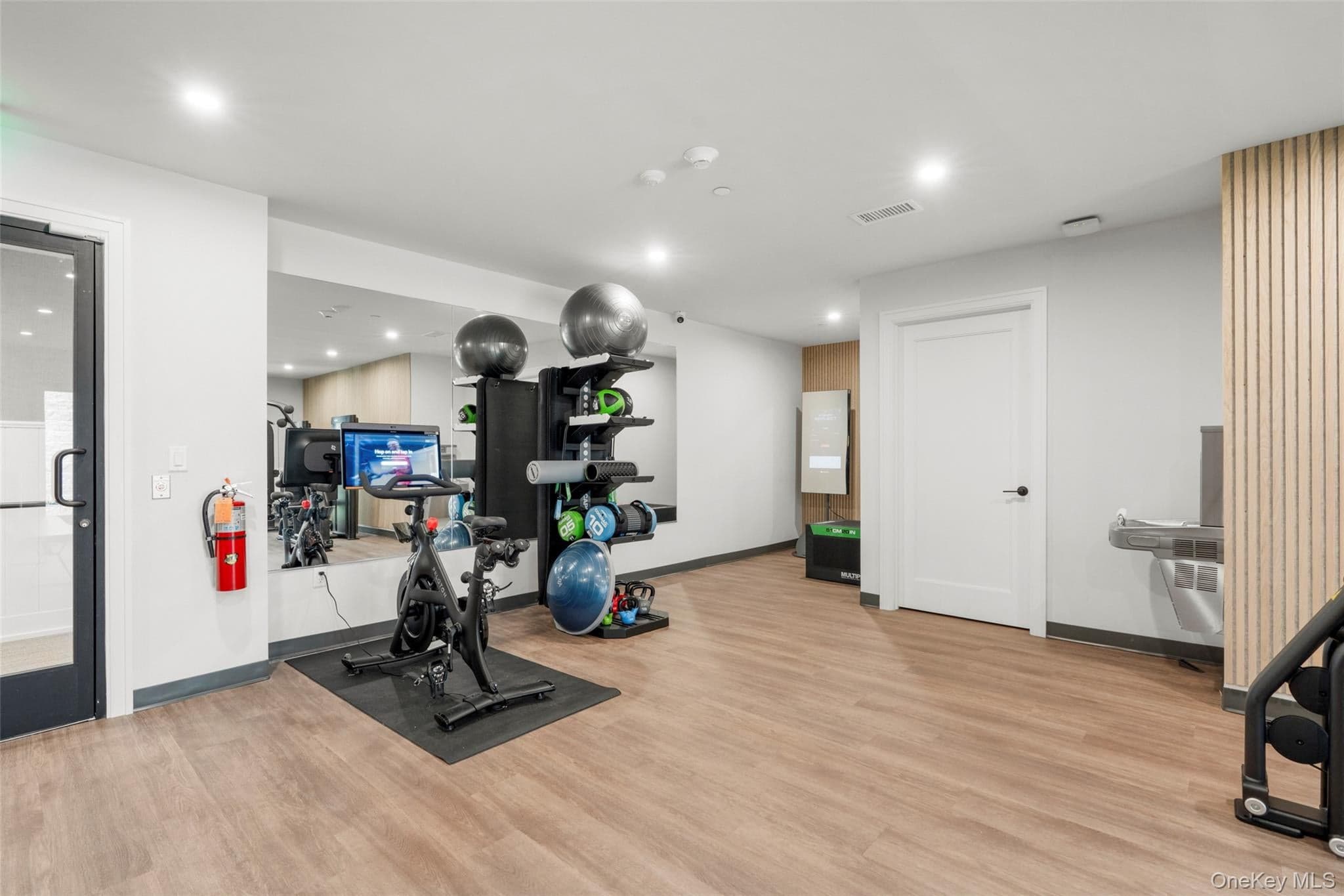 25 S Riverside Avenue Unit: 108 thumbnail 29