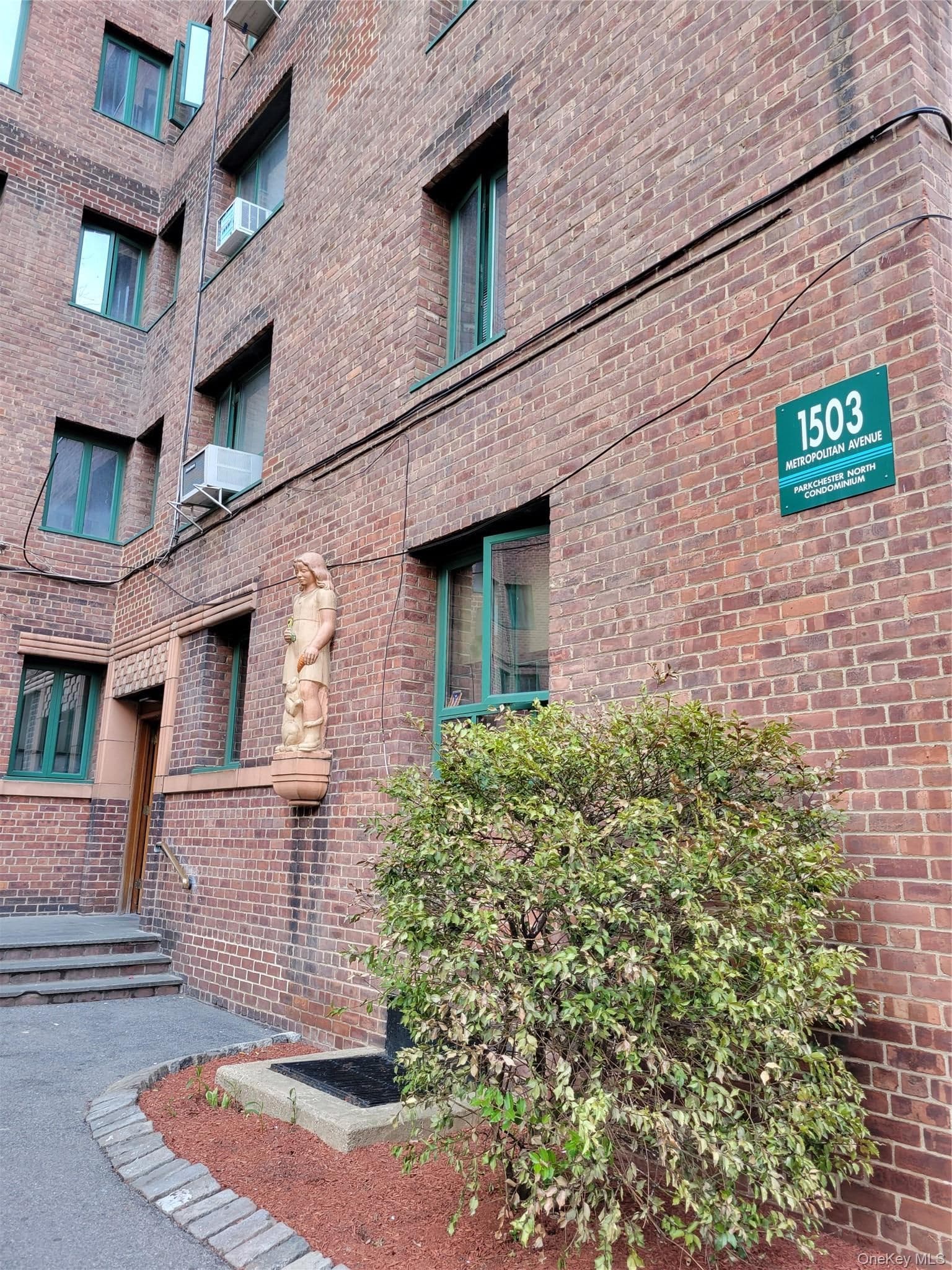 1503 Metropolitan Avenue Unit: 2F thumbnail 2
