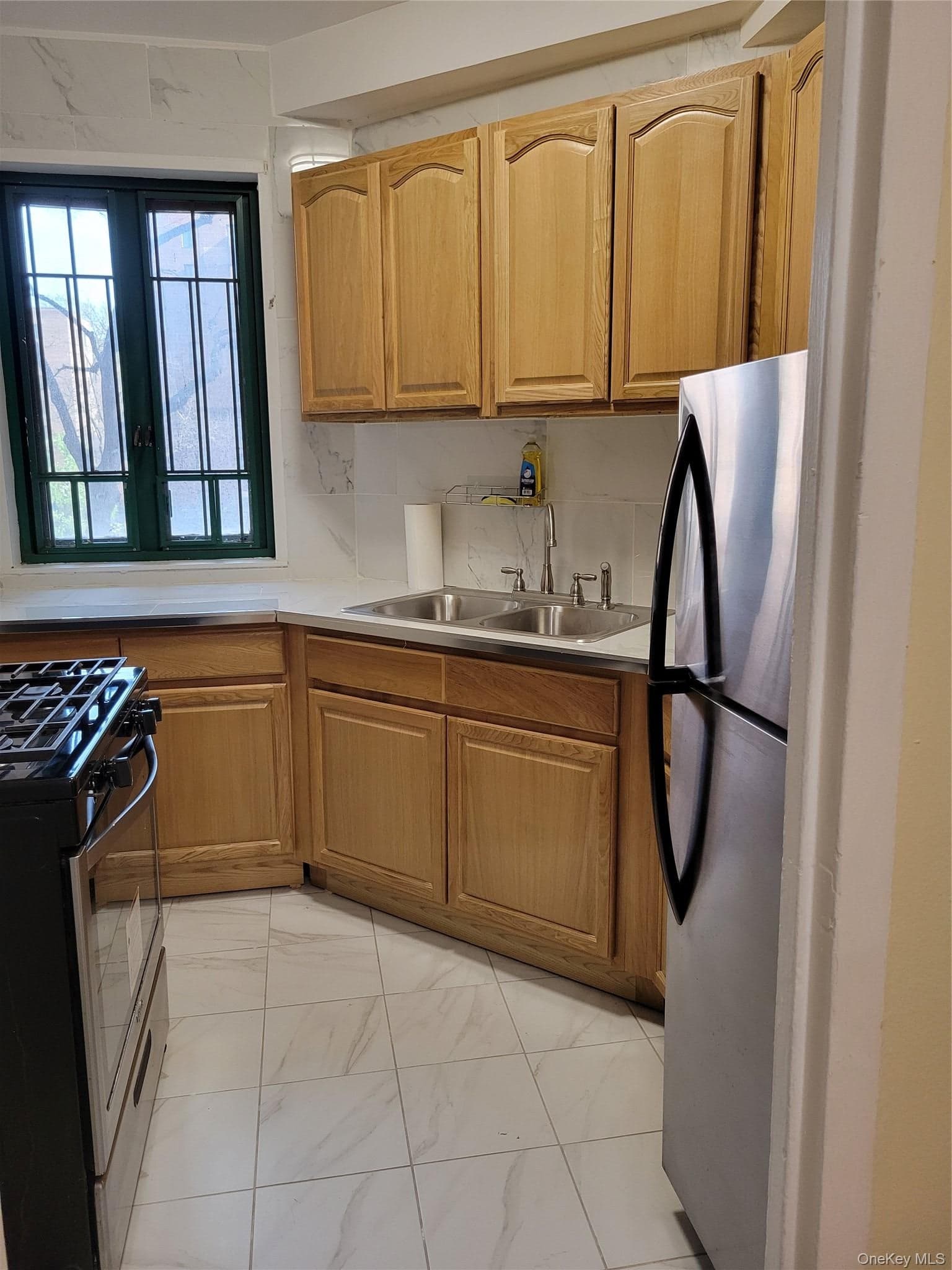 1503 Metropolitan Avenue Unit: 2F thumbnail 9